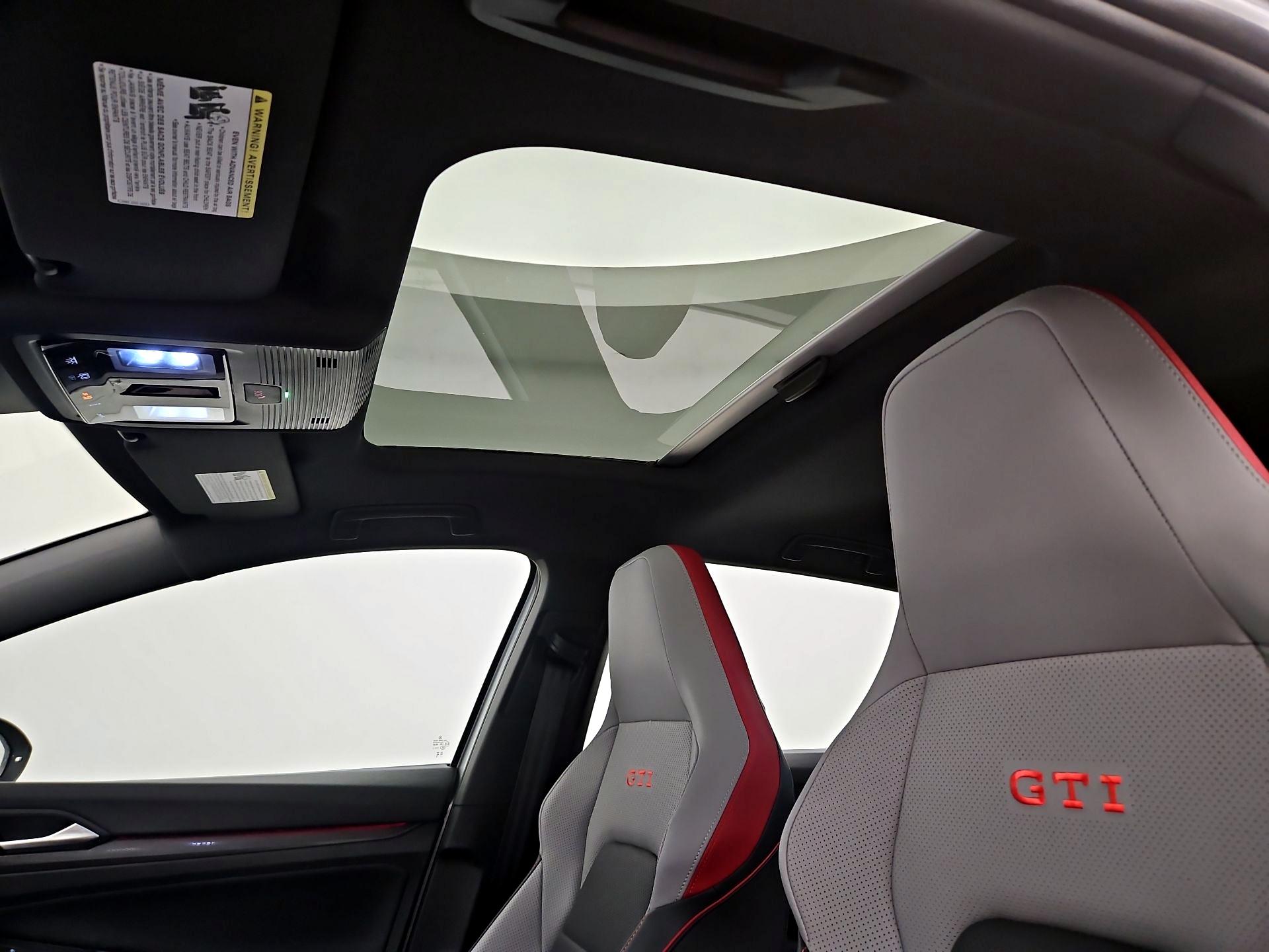 Thumbnail: 2024 Volkswagen Golf - 20