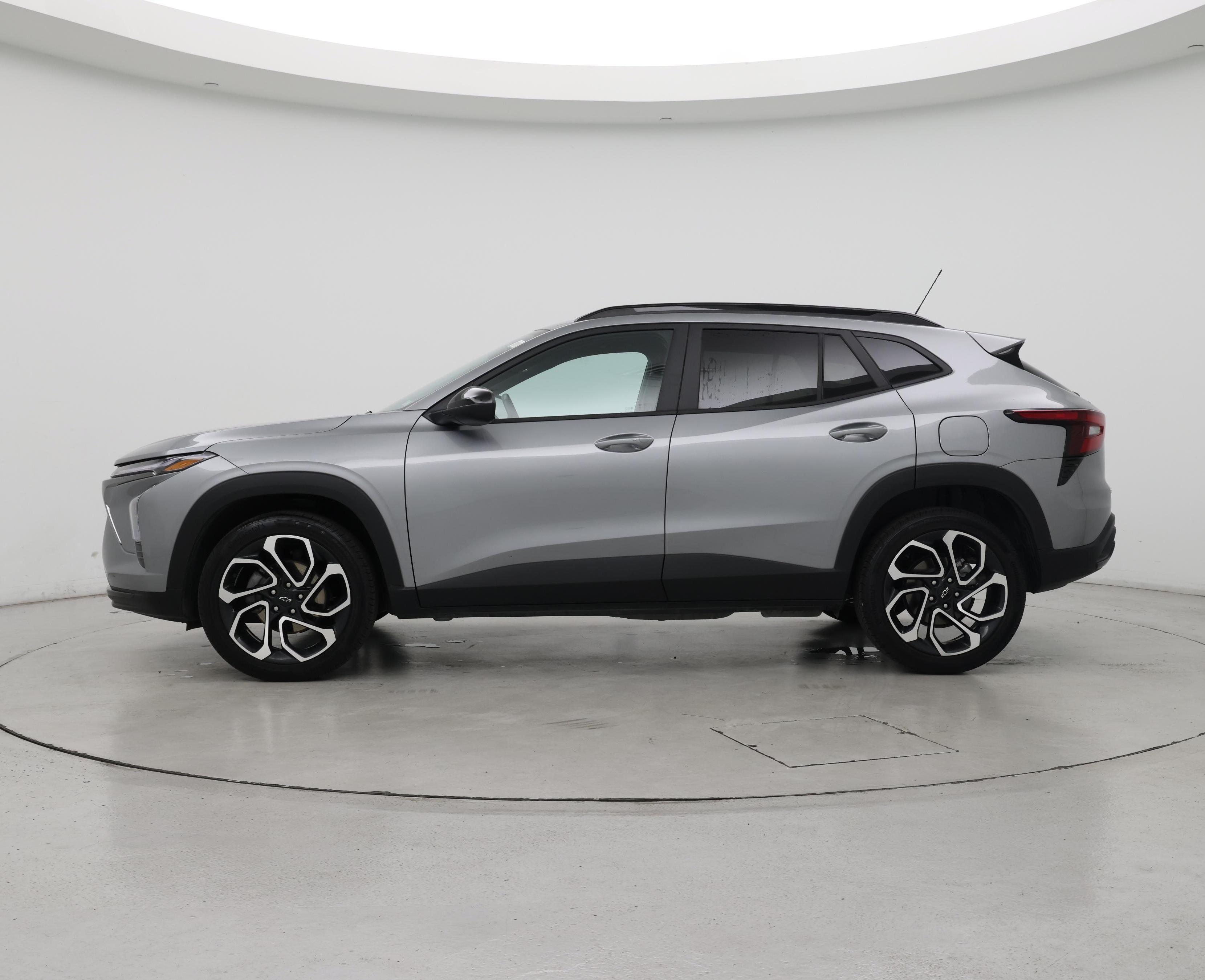 Thumbnail: 2025 Chevrolet Trax - 3