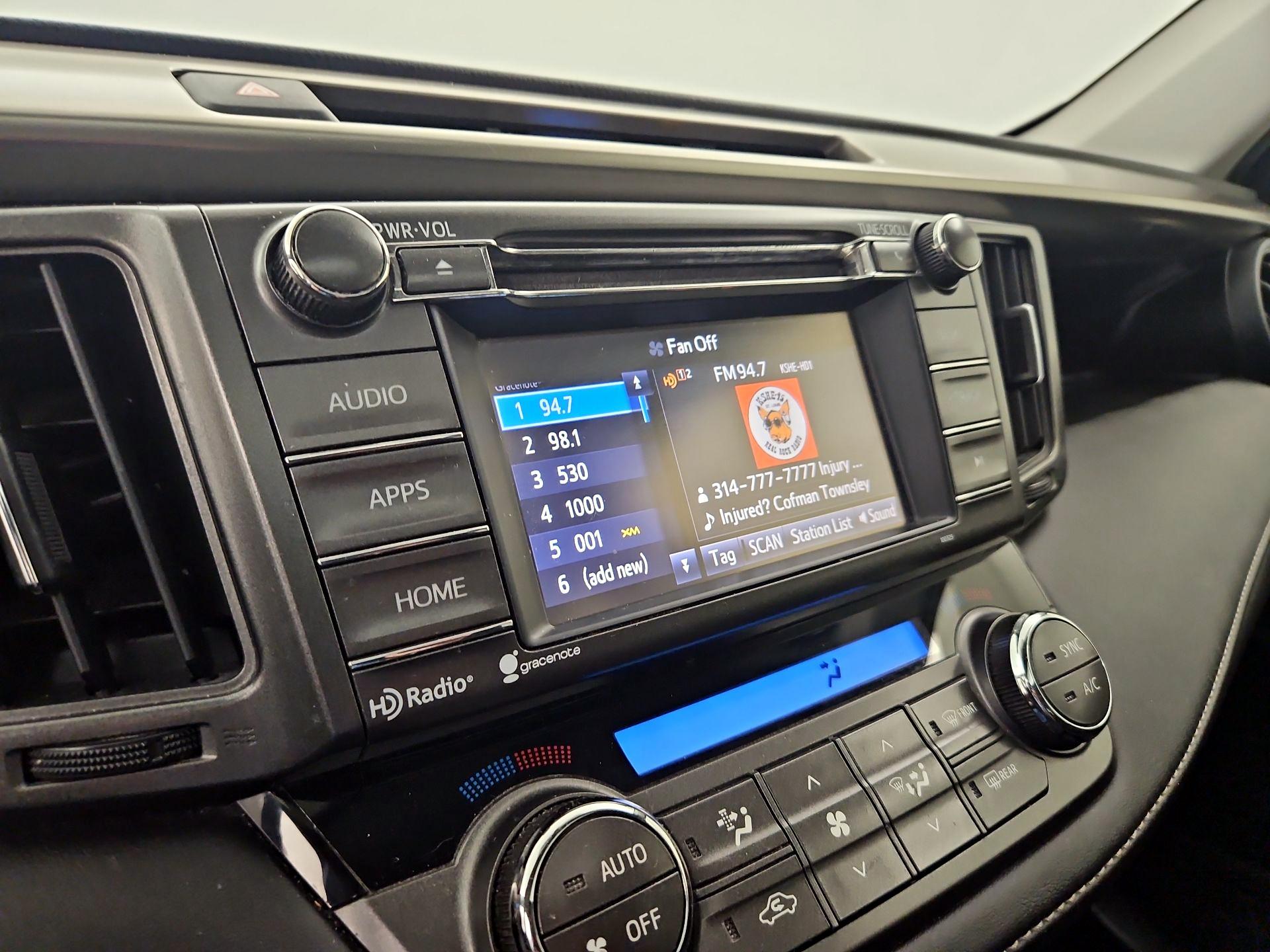 Thumbnail: 2015 Toyota RAV4 - 15