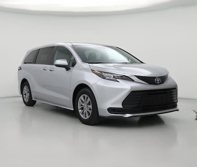 2025 Toyota Sienna LE