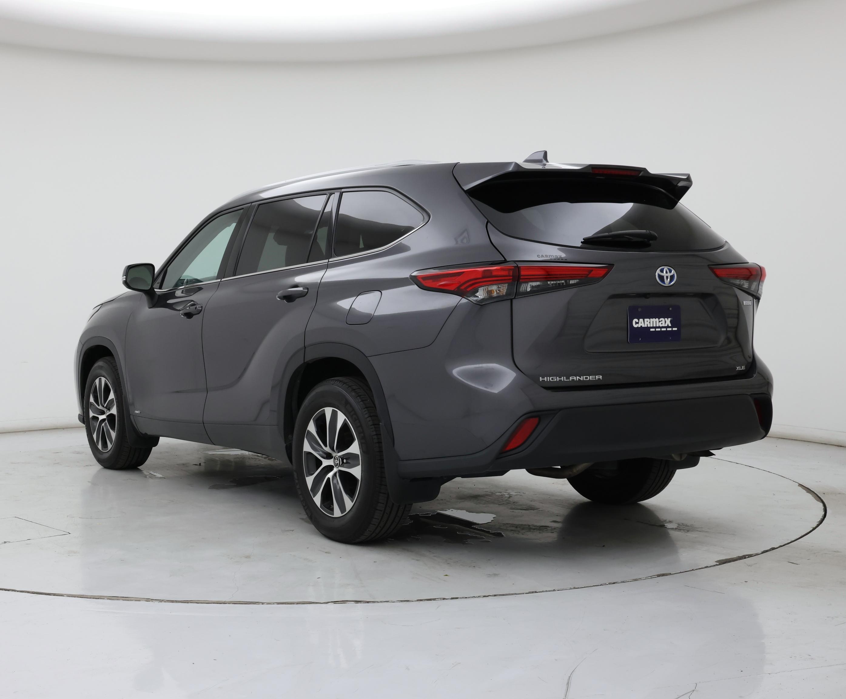 Thumbnail: 2022 Toyota Highlander - 2
