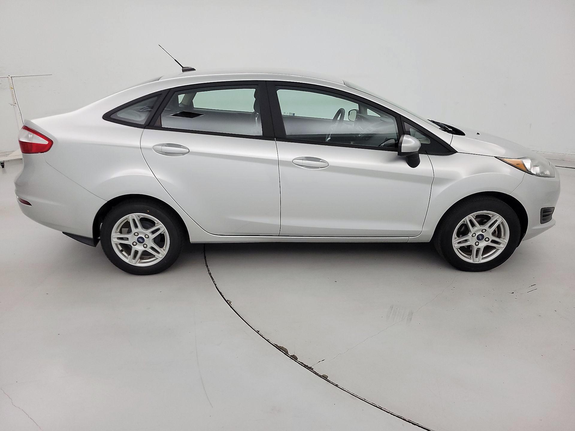 Thumbnail: 2019 Ford Fiesta - 4