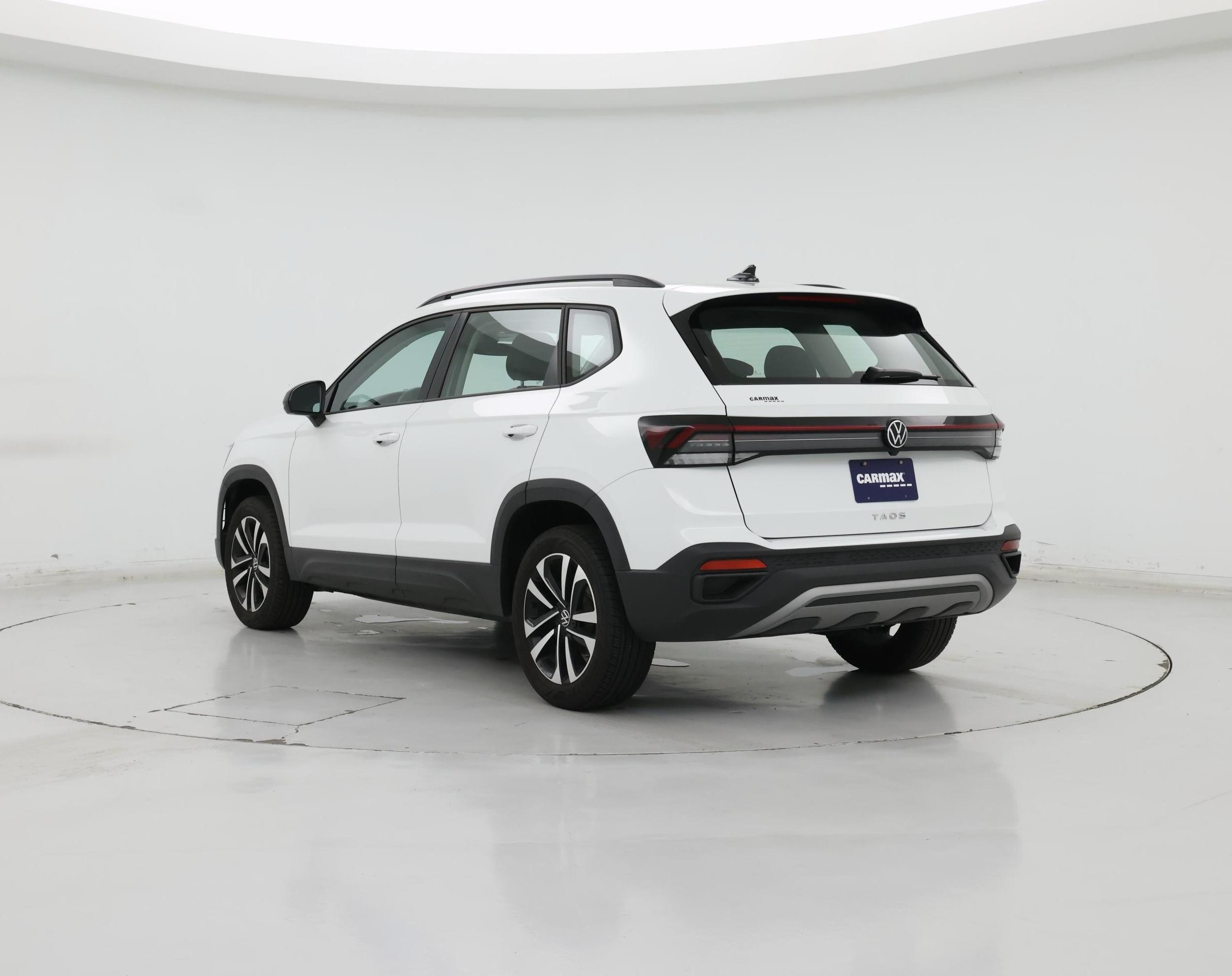 Thumbnail: 2025 Volkswagen Taos - 2