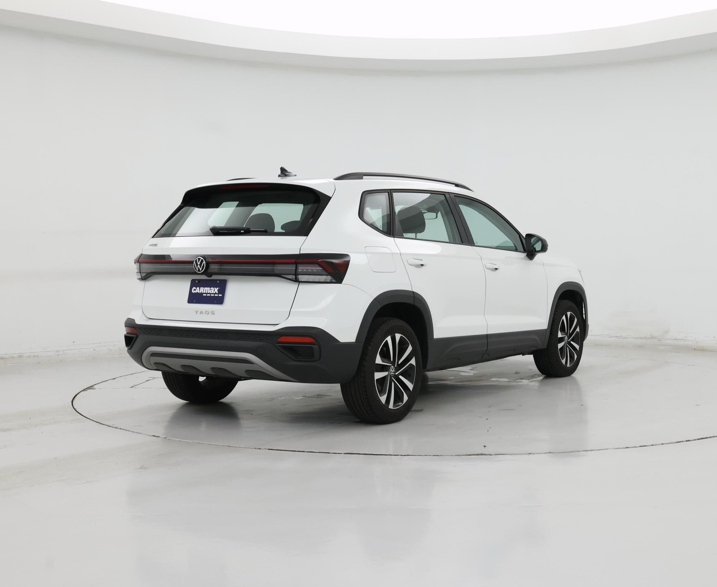 Thumbnail: 2025 Volkswagen Taos - 8