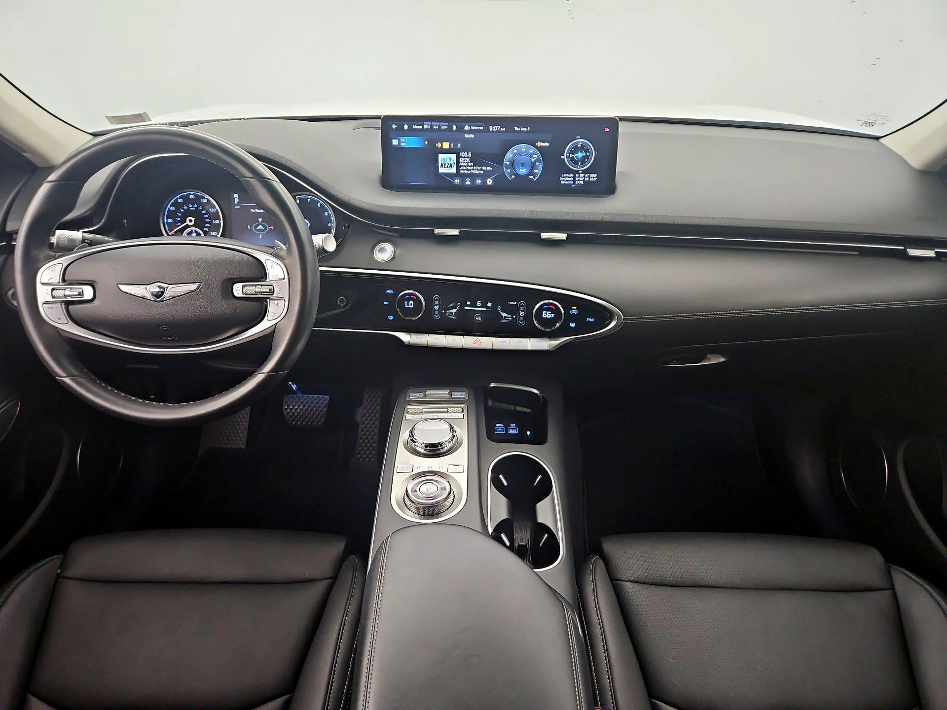 Thumbnail: 2022 Genesis GV70 - 9