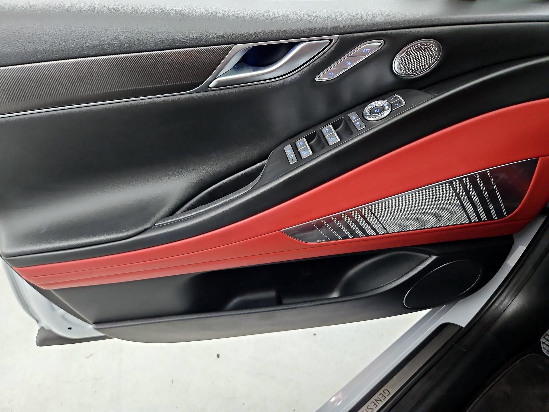 Thumbnail: 2023 Genesis G80 - 12