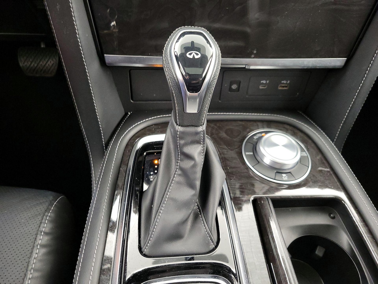 2024 INFINITI QX80 Luxe 4WD - Photo 19