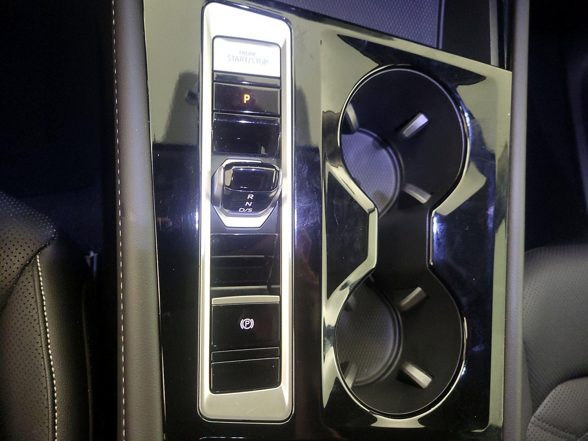 Thumbnail: 2025 Volkswagen Atlas - 17