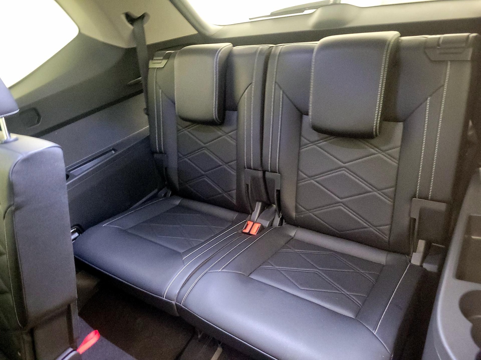 2025 Volkswagen Atlas SE w/Tech - Photo 21