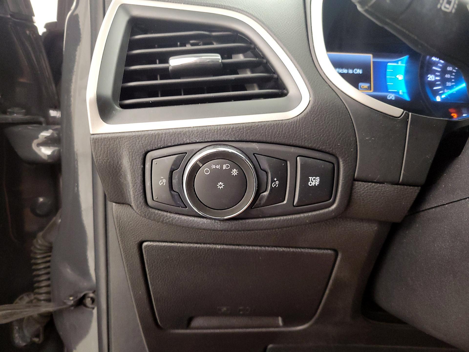 Thumbnail: 2021 Ford Edge - 13