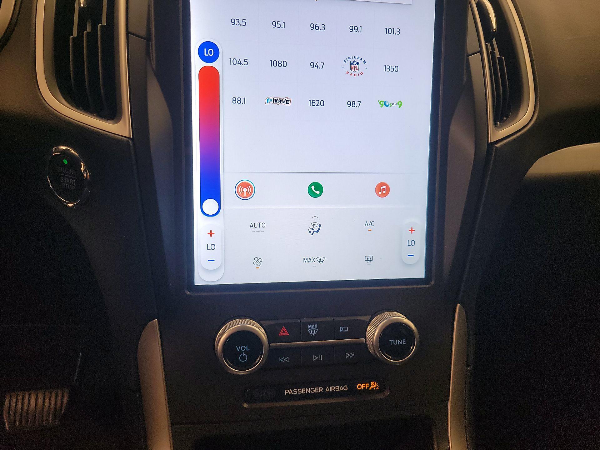 Thumbnail: 2021 Ford Edge - 16