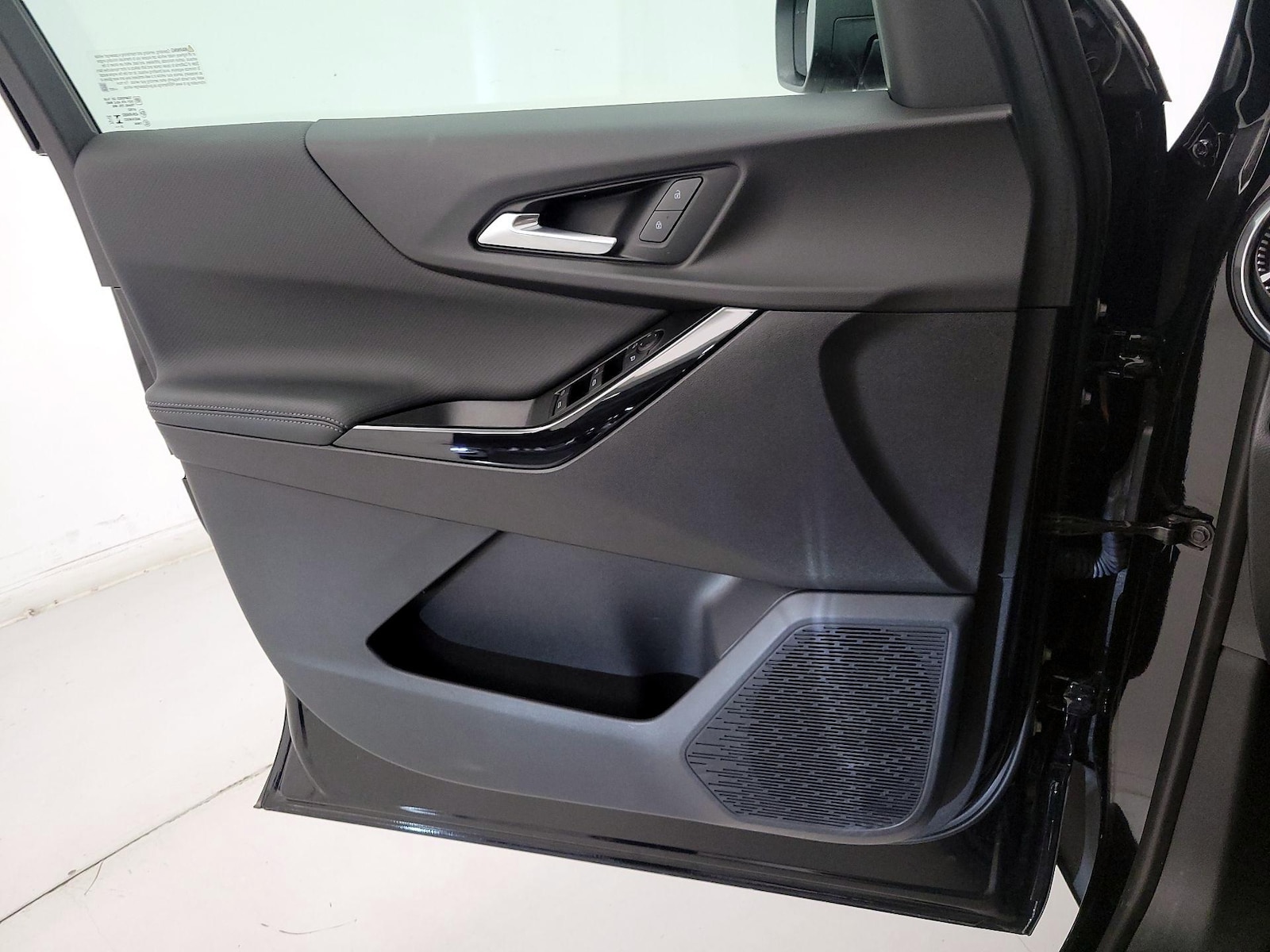 2026 Chevrolet Equinox LT - Photo 13
