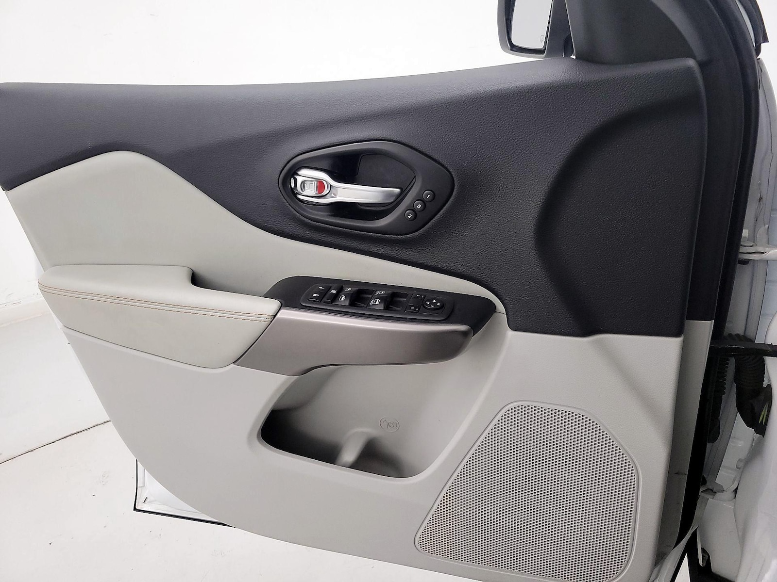 2021 Jeep Cherokee Limited - Photo 13