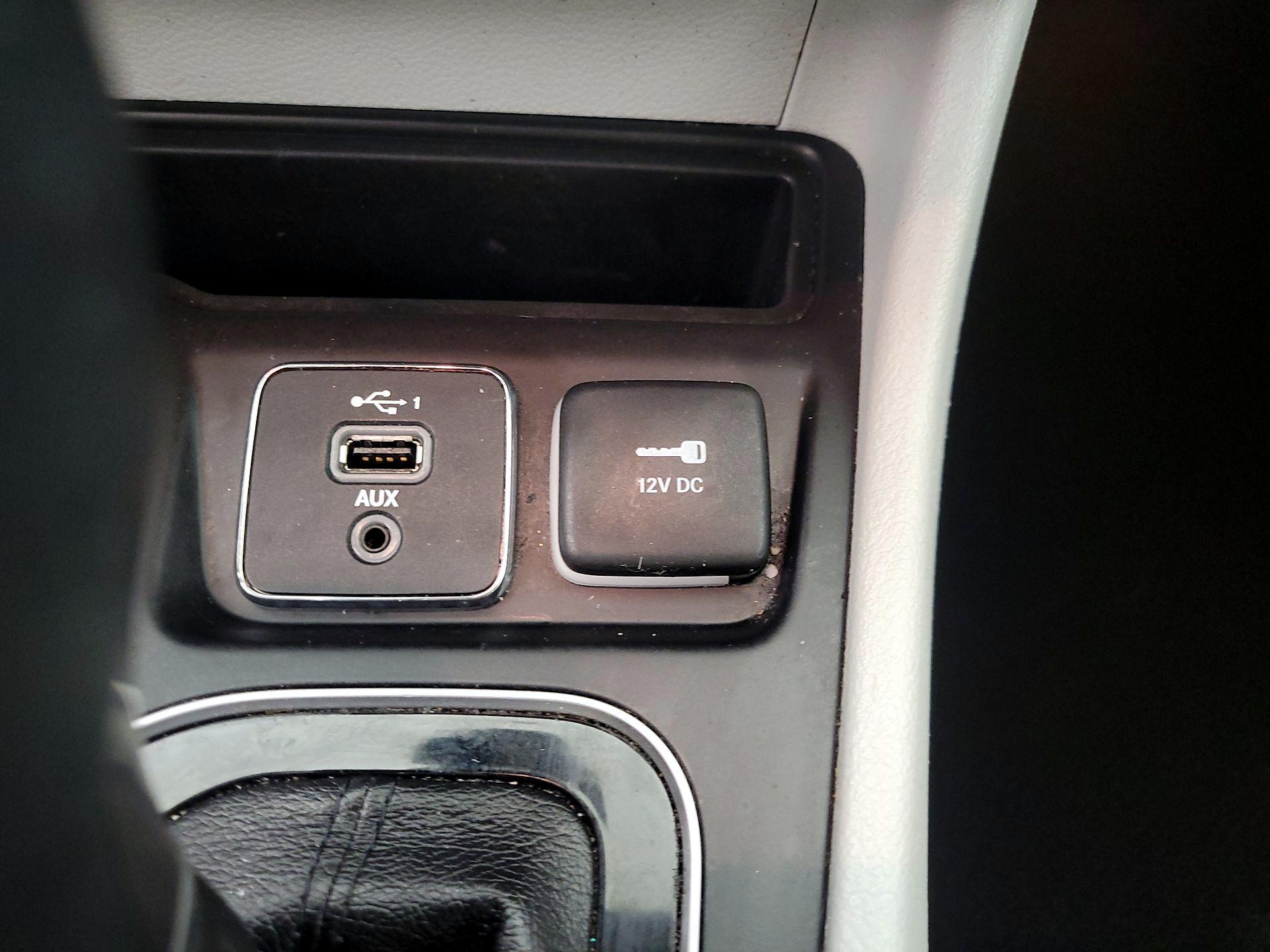 Thumbnail: 2021 Jeep Cherokee - 18