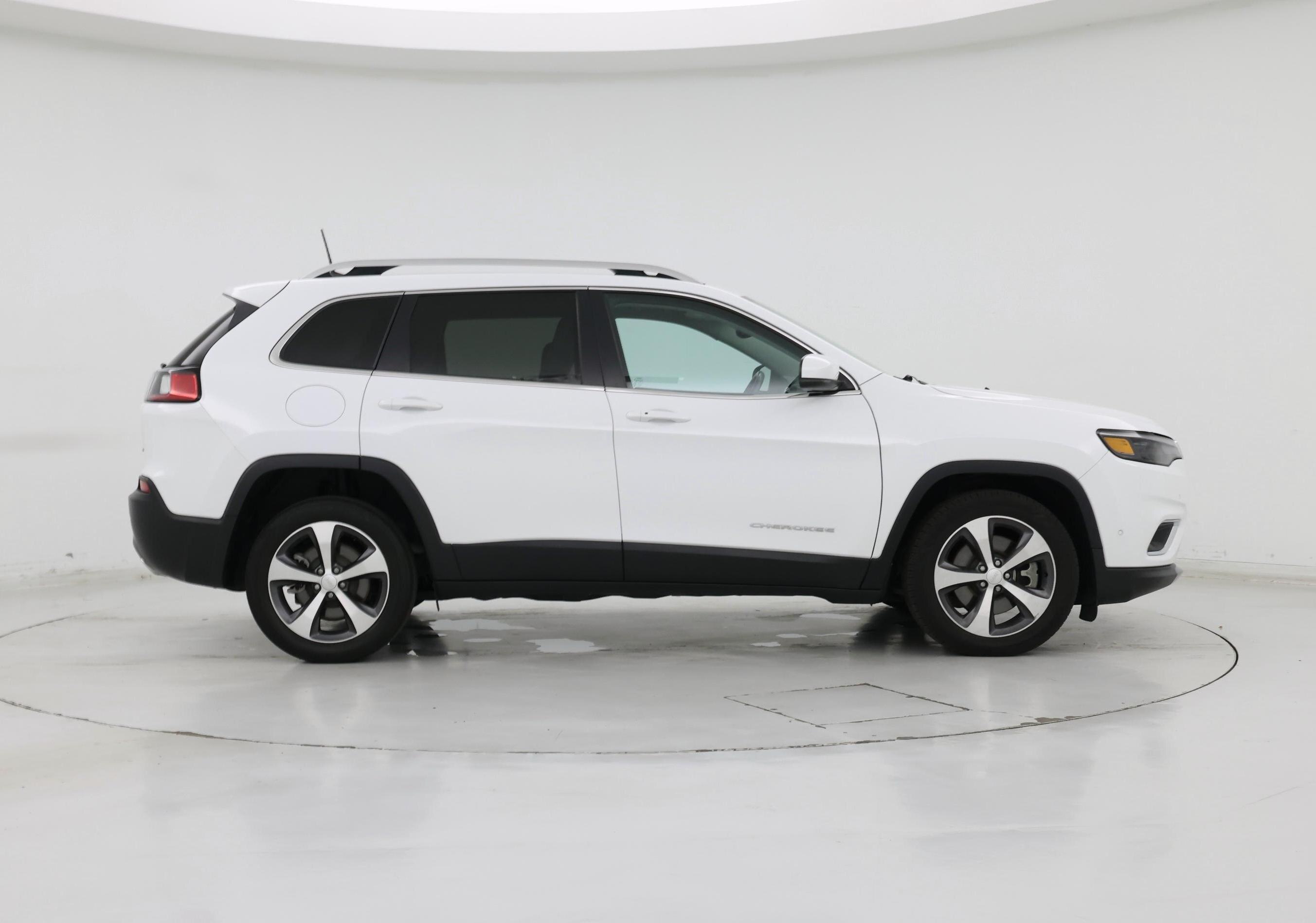 Thumbnail: 2021 Jeep Cherokee - 7