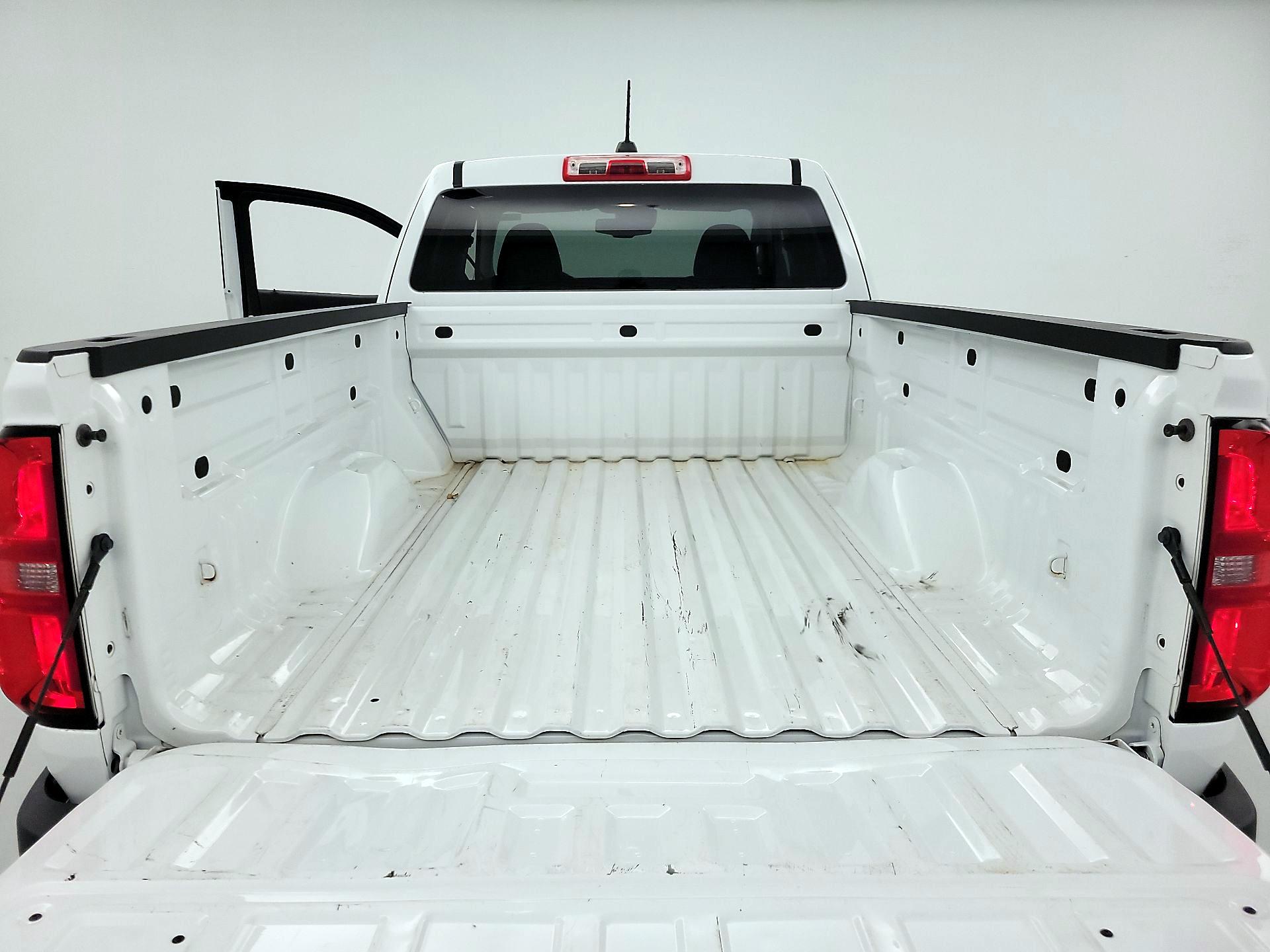 Thumbnail: 2022 Chevrolet Colorado - 20