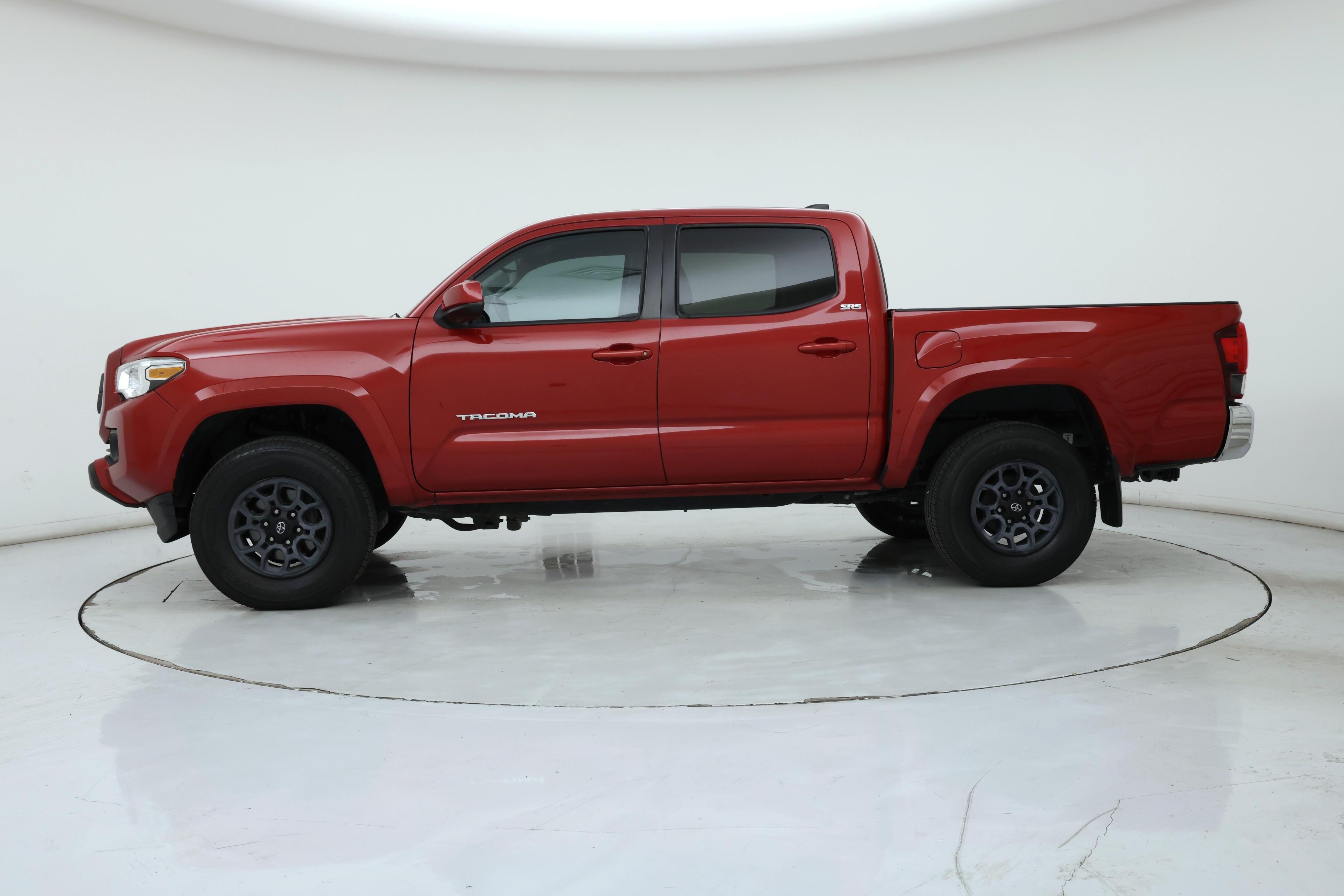 Thumbnail: 2021 Toyota Tacoma - 3