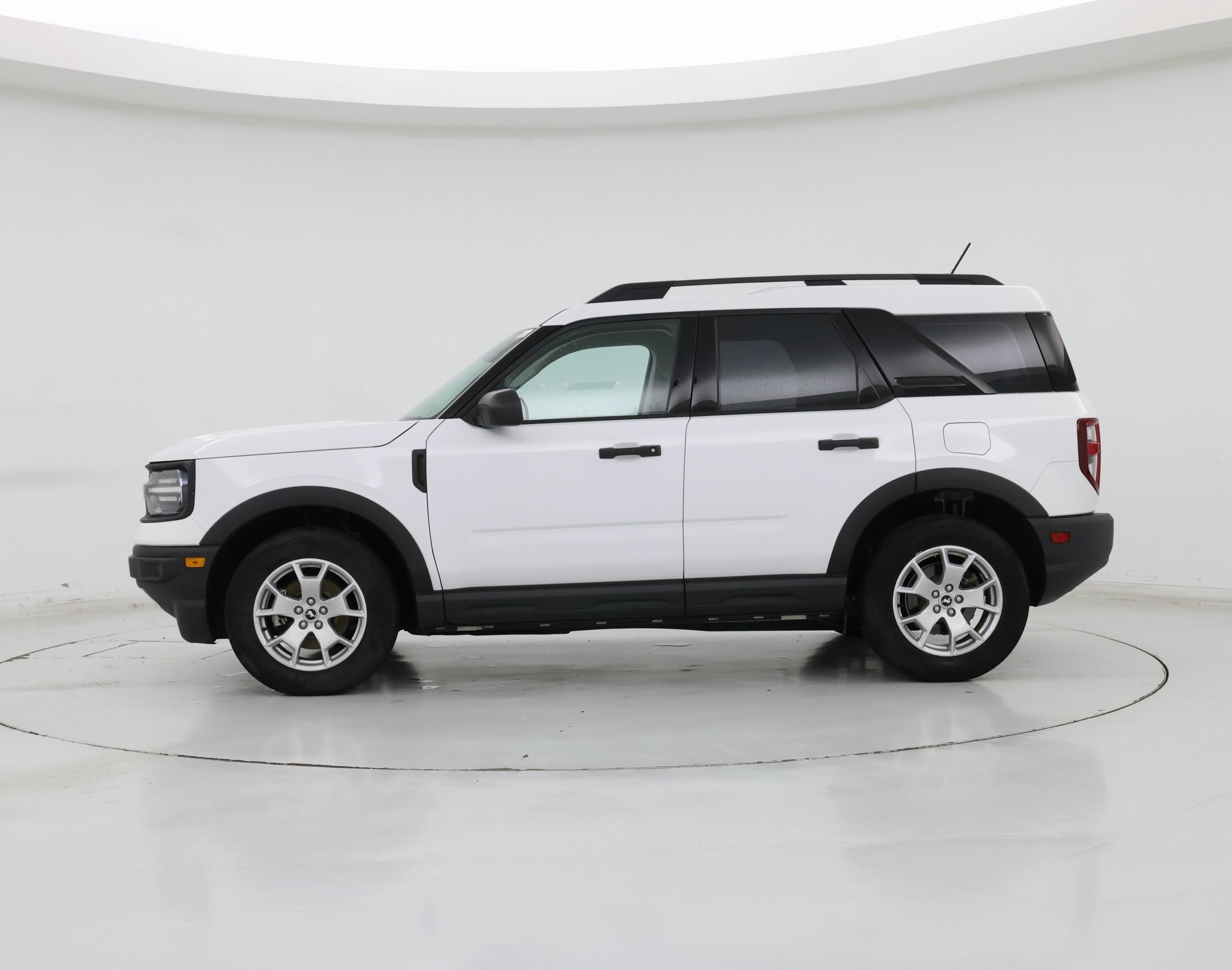 Thumbnail: 2021 Ford Bronco Sport - 3