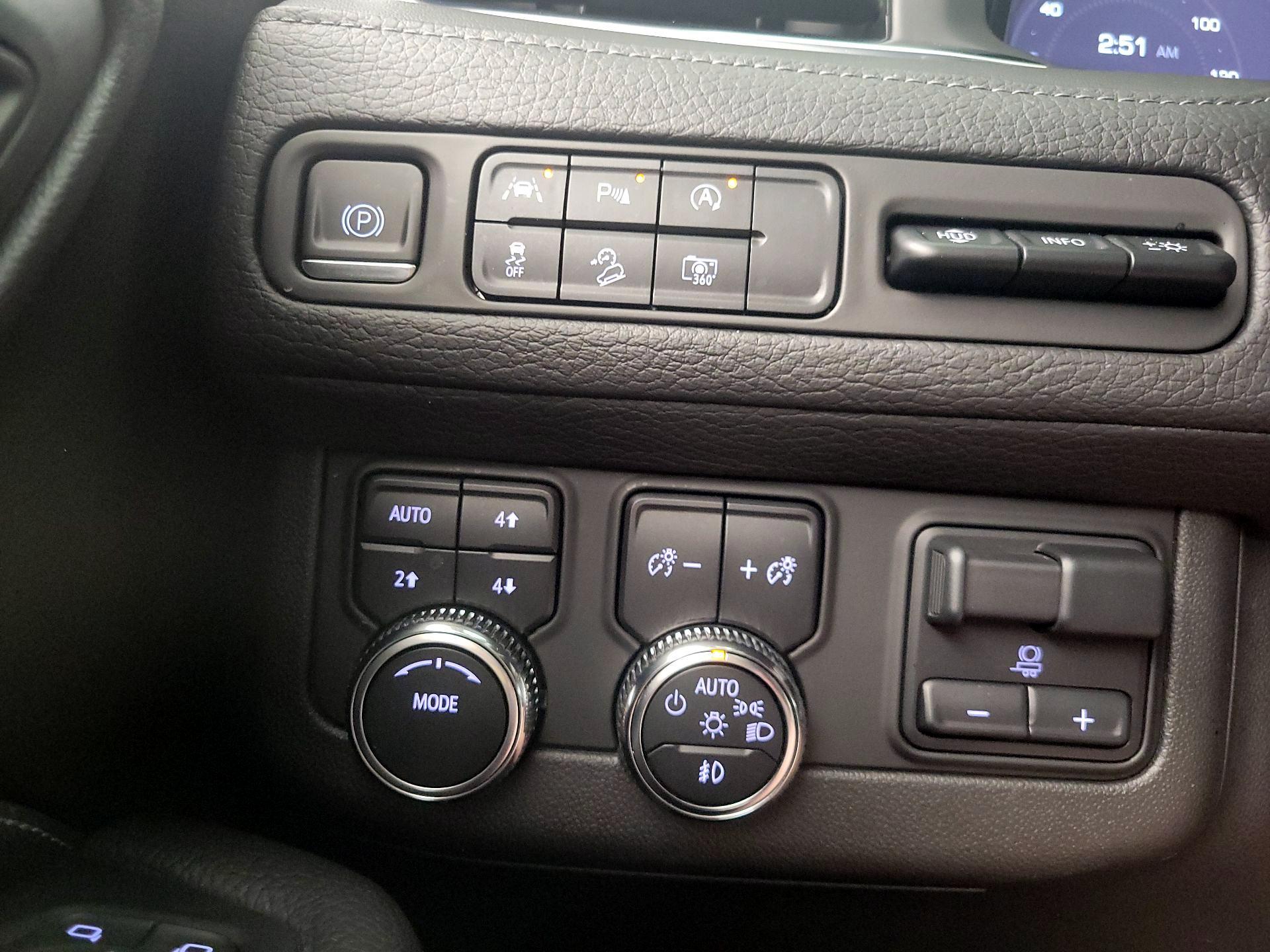 Thumbnail: 2023 GMC Yukon - 13