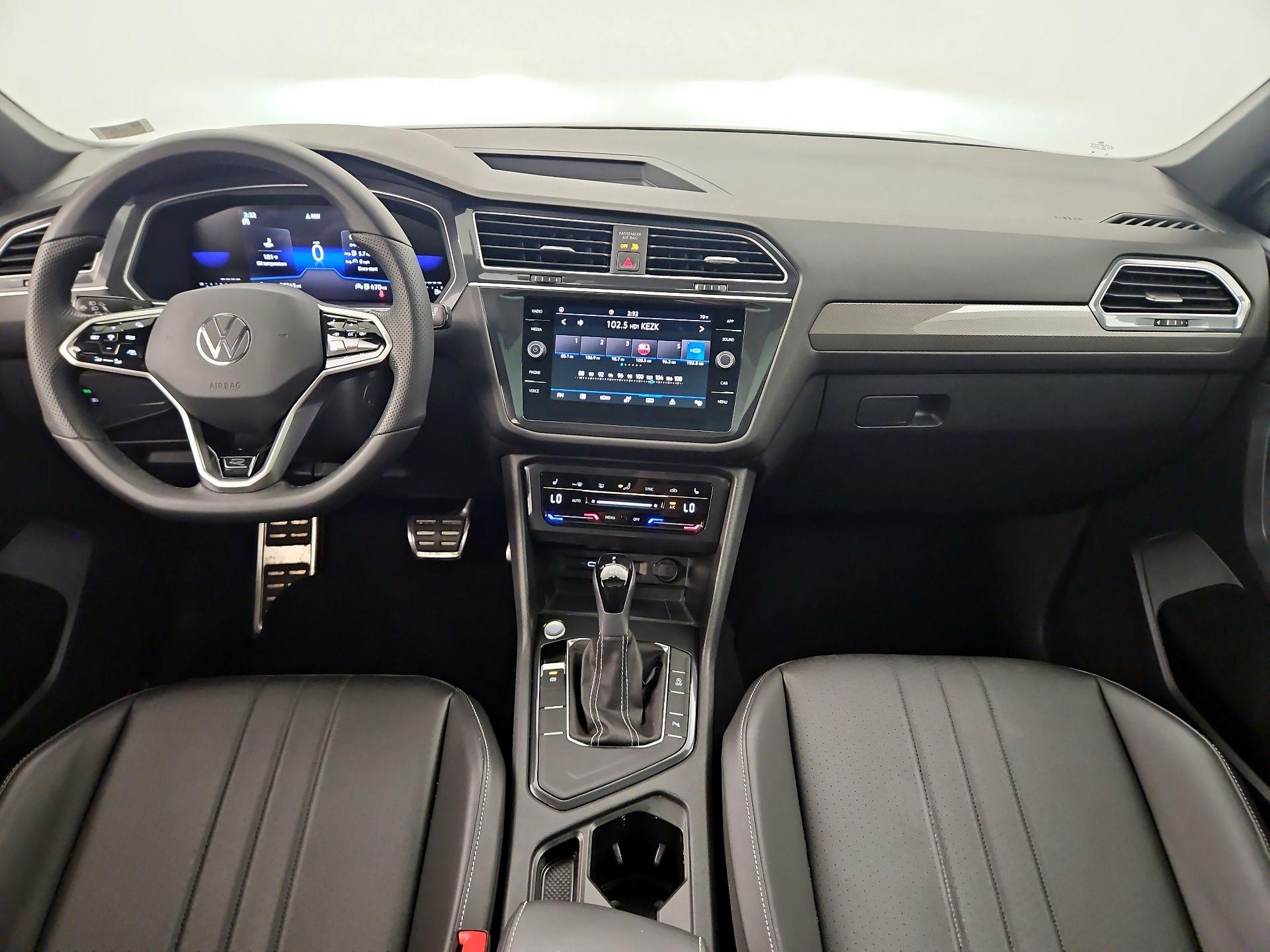Thumbnail: 2023 Volkswagen Tiguan - 9