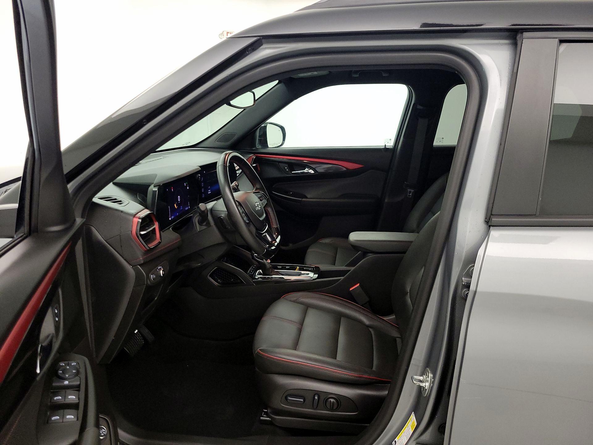 Thumbnail: 2025 Chevrolet TrailBlazer - 11
