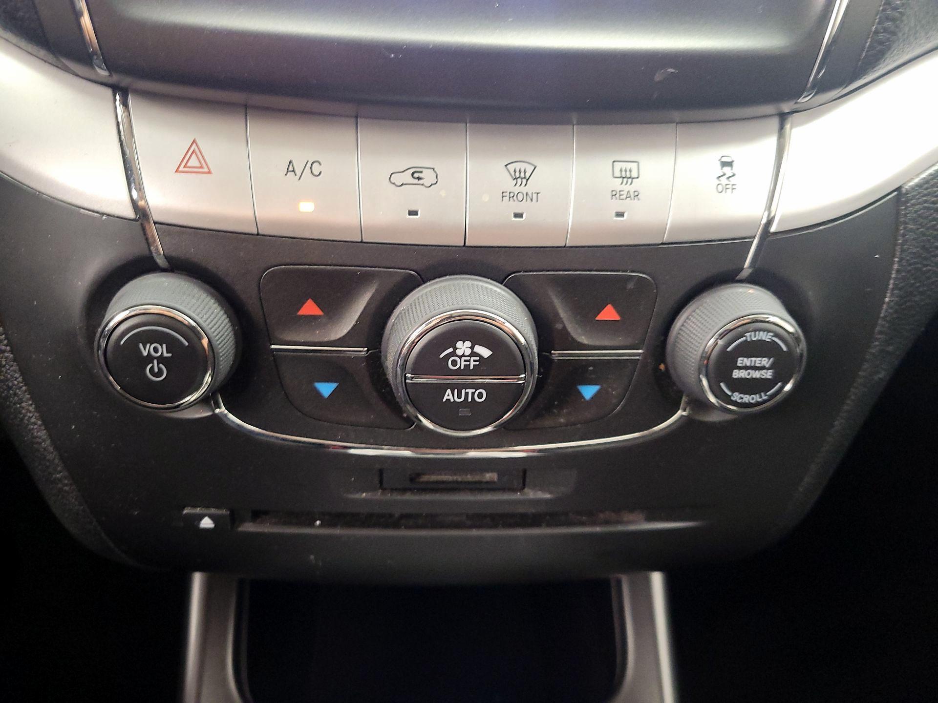 Thumbnail: 2019 Dodge Journey - 16