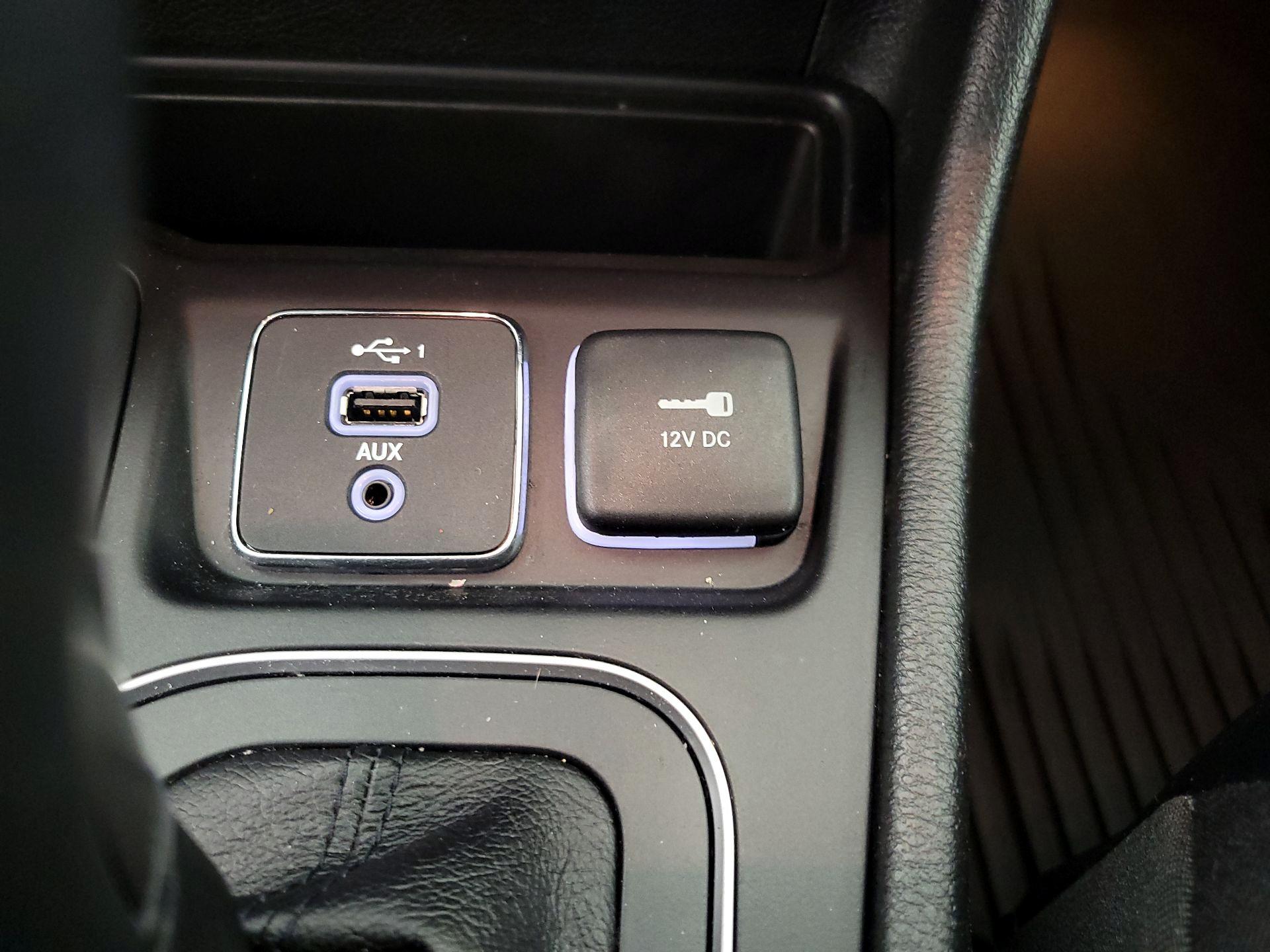 Thumbnail: 2022 Jeep Cherokee - 18