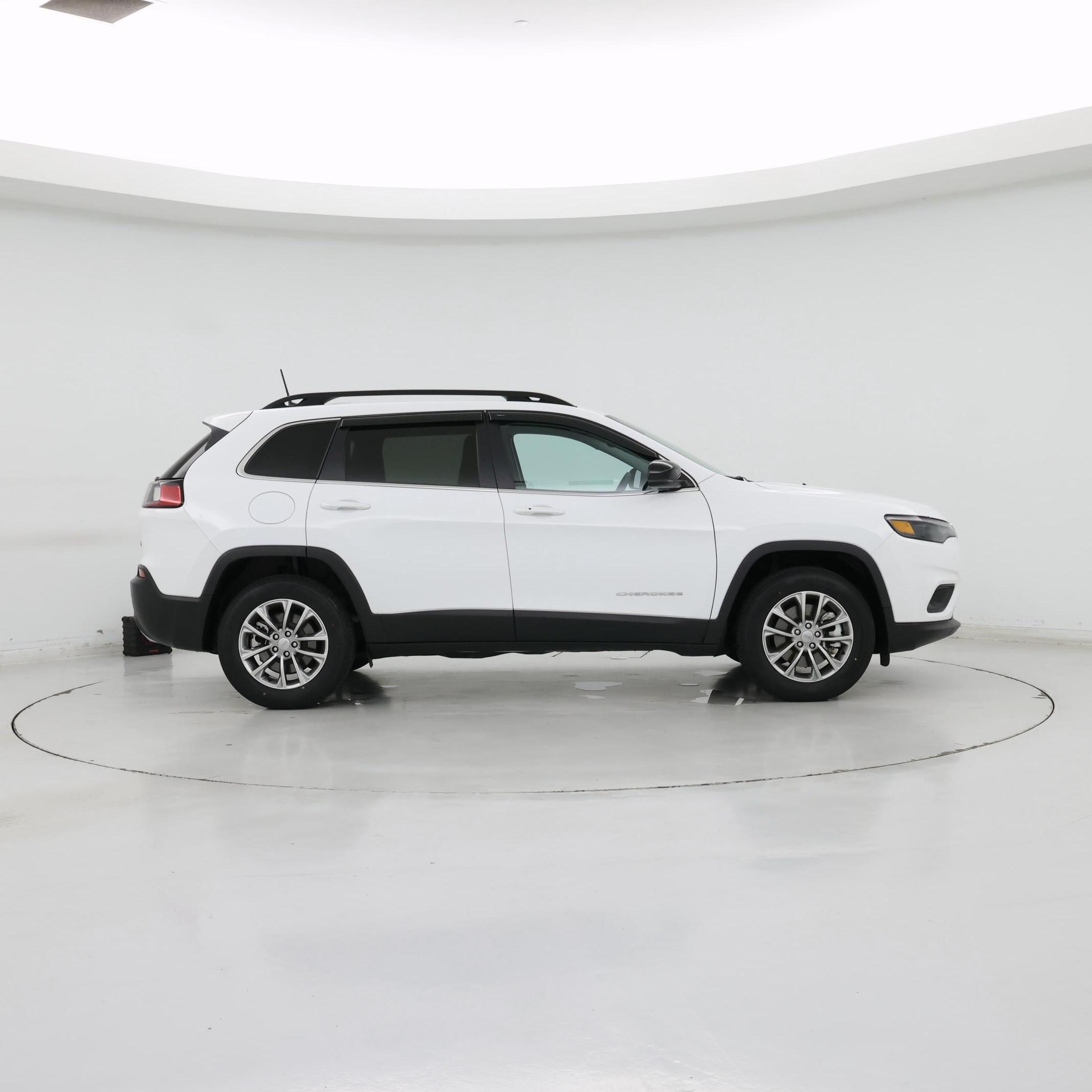 Thumbnail: 2022 Jeep Cherokee - 7