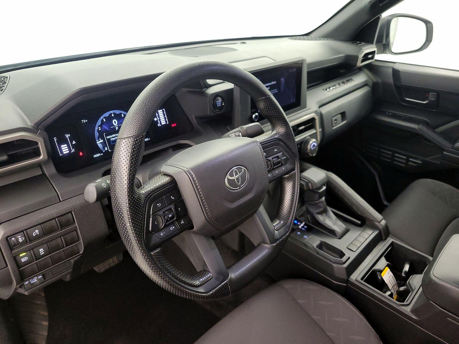 2025 Toyota Tacoma SR - Photo 10