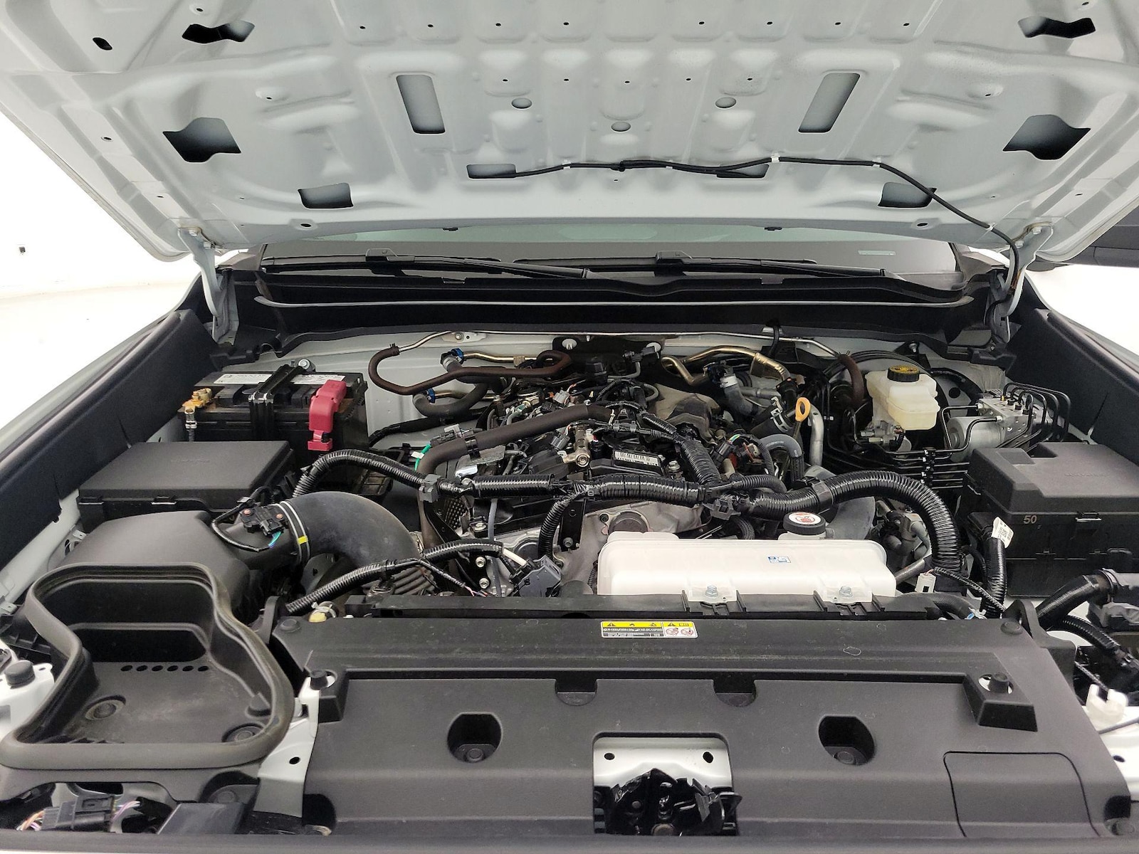 2025 Toyota Tacoma SR - Photo 23