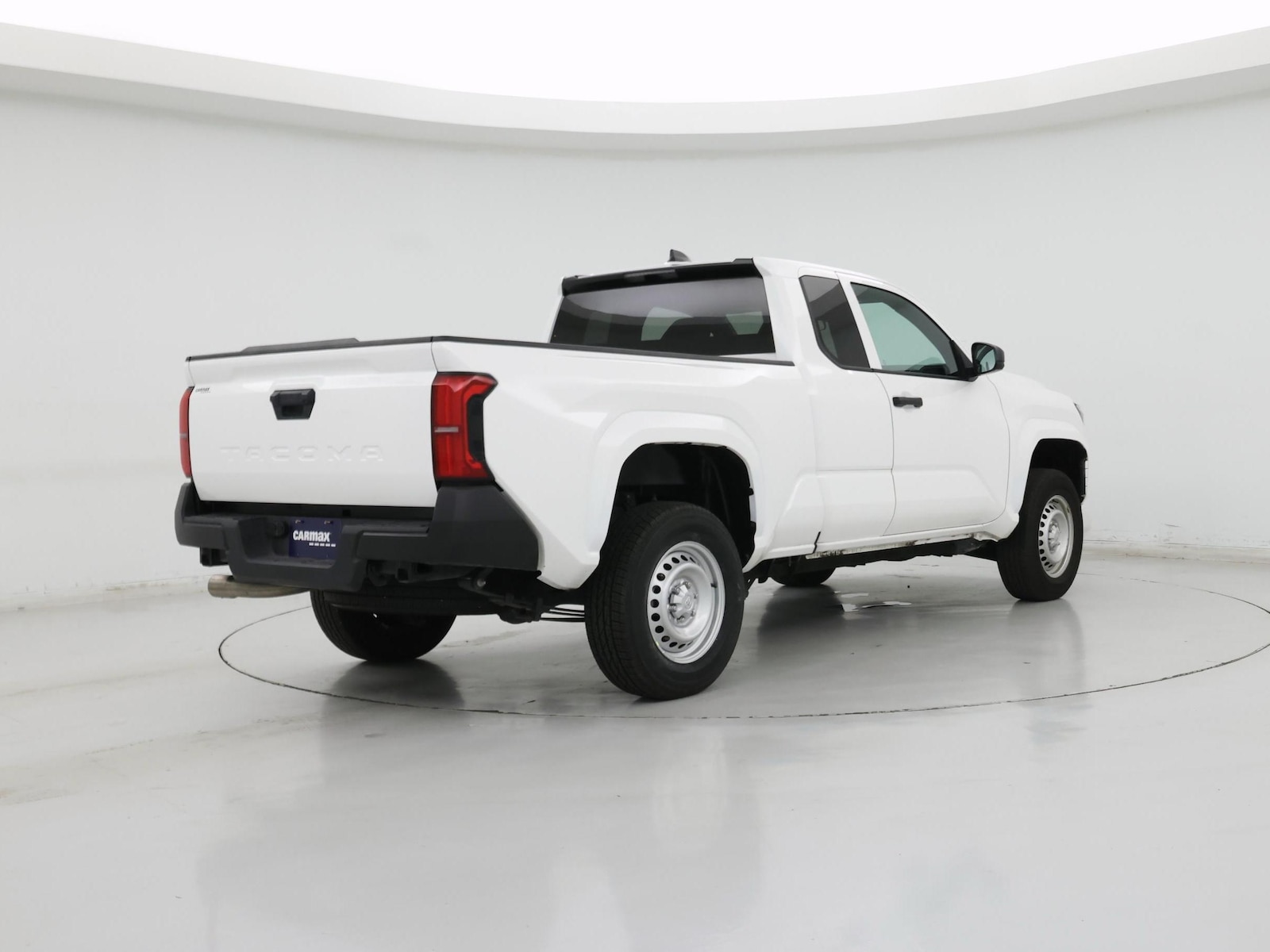 2025 Toyota Tacoma SR - Photo 9