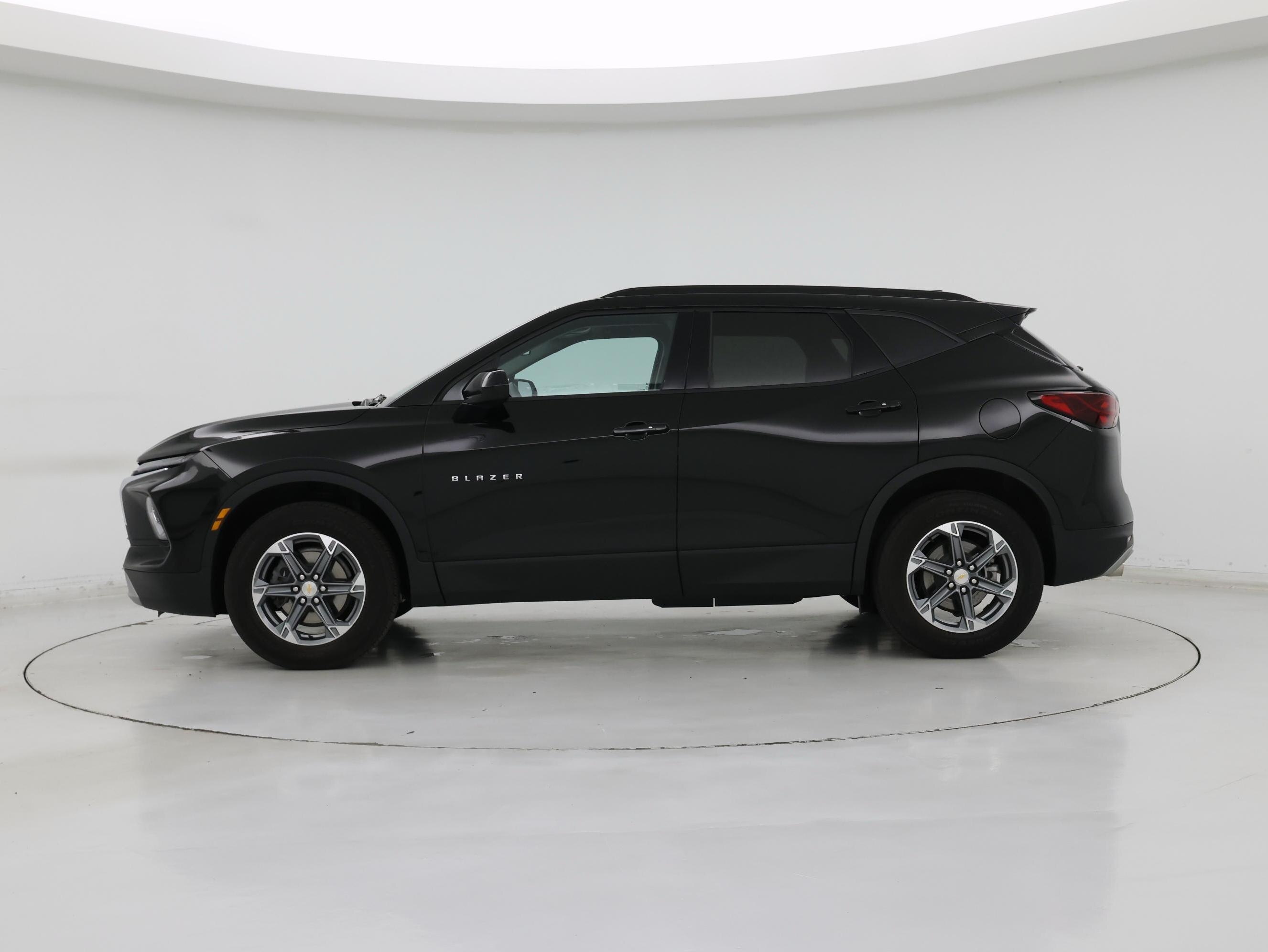 Thumbnail: 2024 Chevrolet Blazer - 3