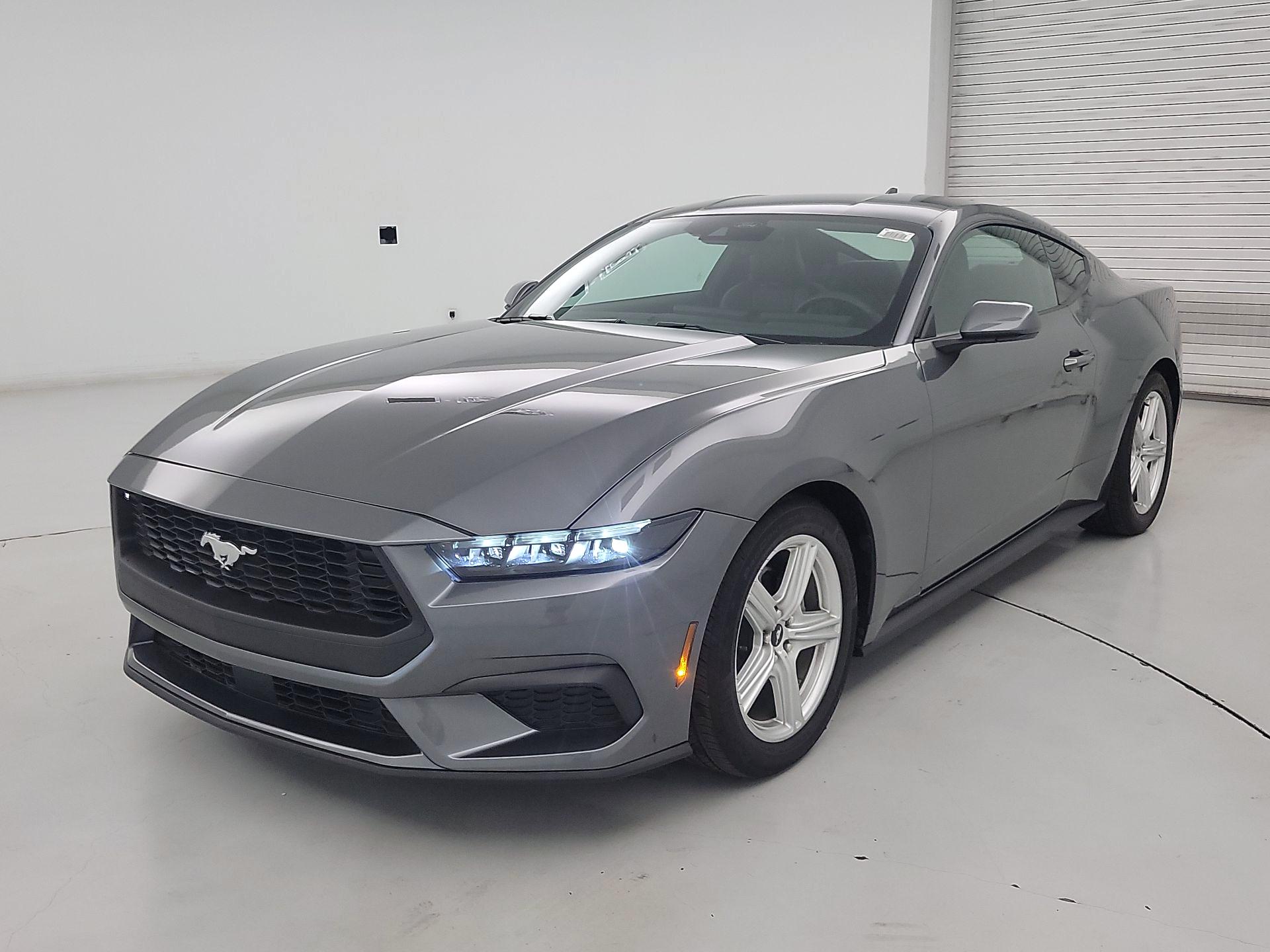 Thumbnail: 2026 Ford Mustang - 3