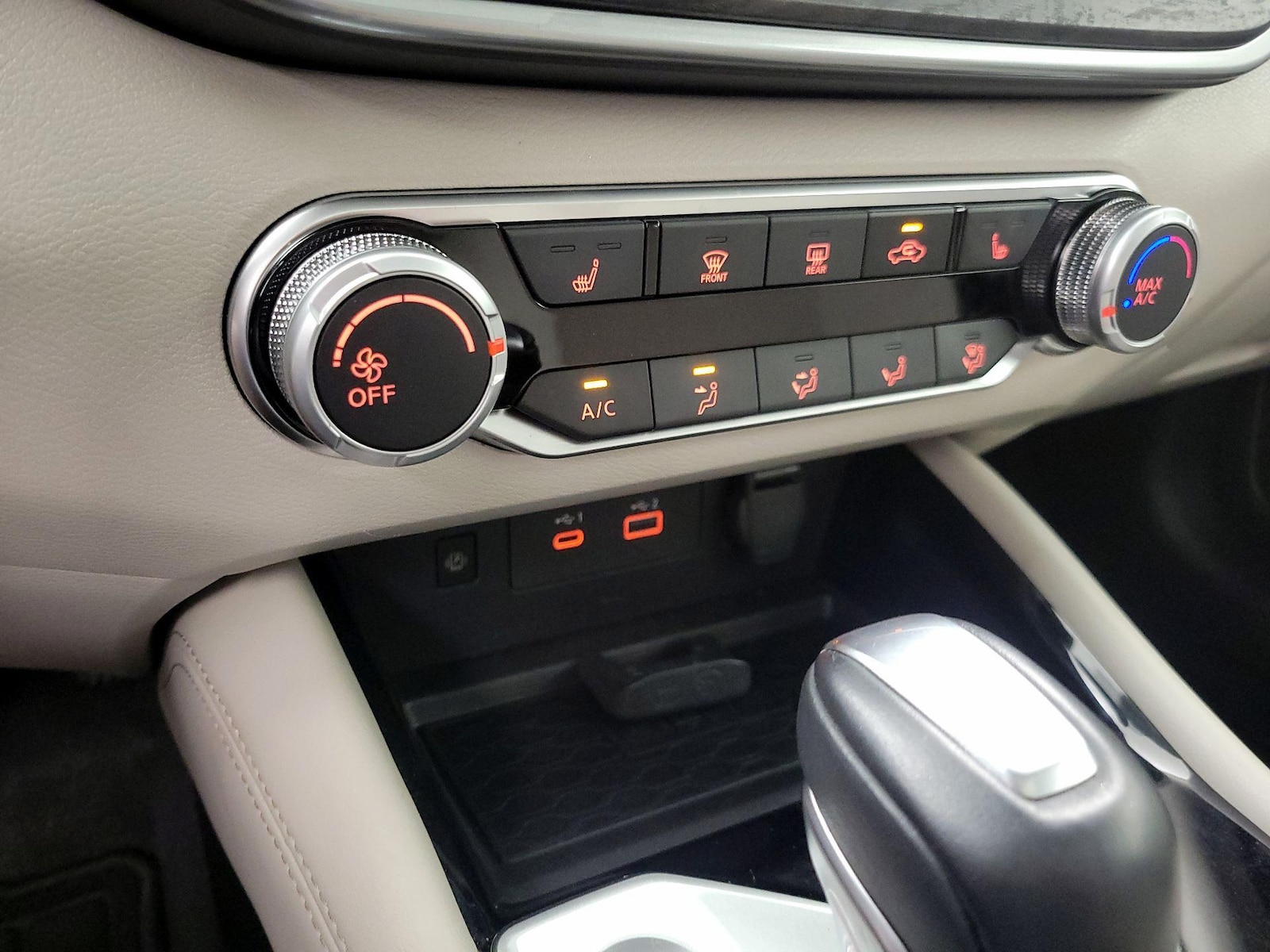 2024 Nissan Altima SV - Photo 18
