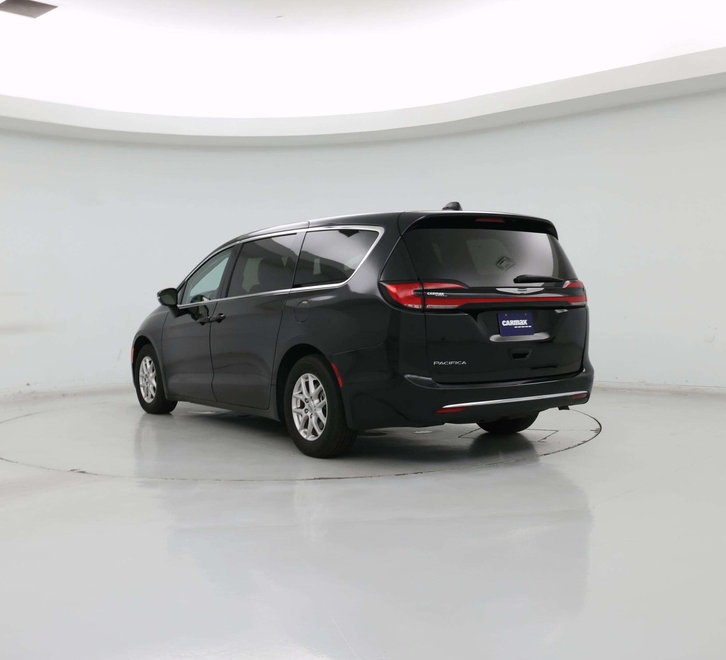 Thumbnail: 2024 Chrysler Pacifica - 2