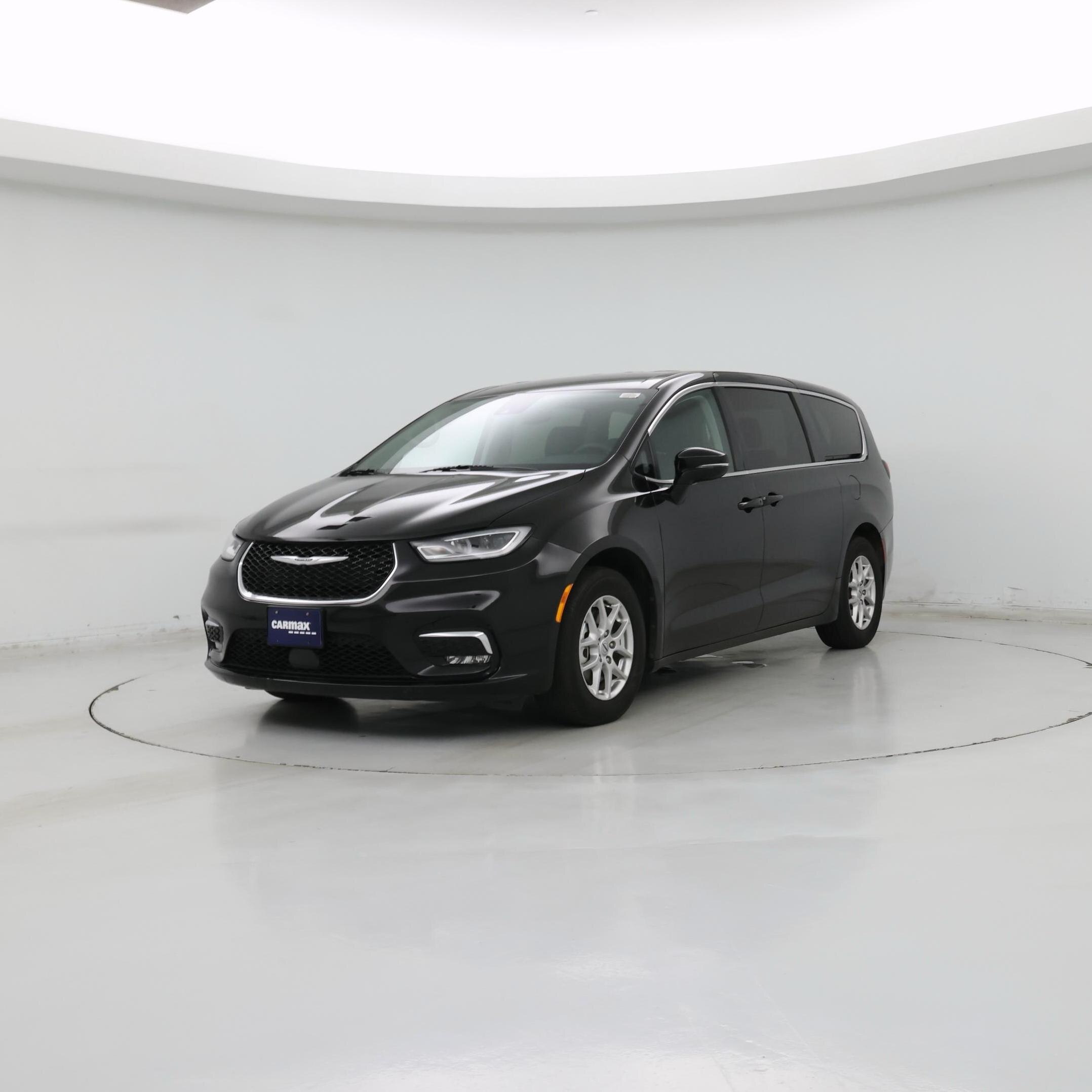 Thumbnail: 2024 Chrysler Pacifica - 4