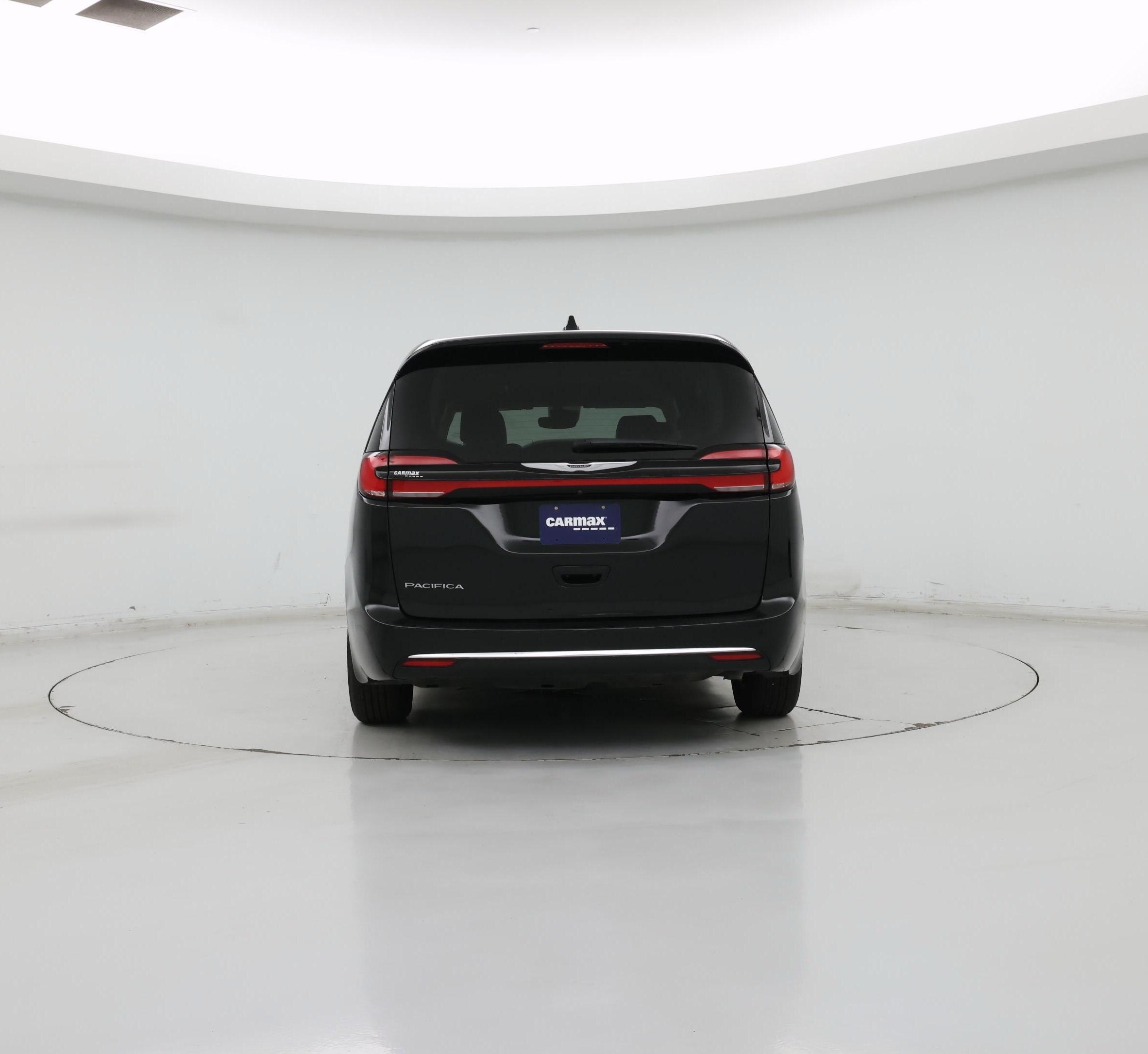 Thumbnail: 2024 Chrysler Pacifica - 6