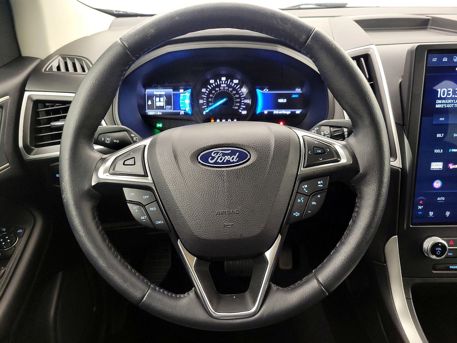 2024 Ford Edge SEL - Photo 11
