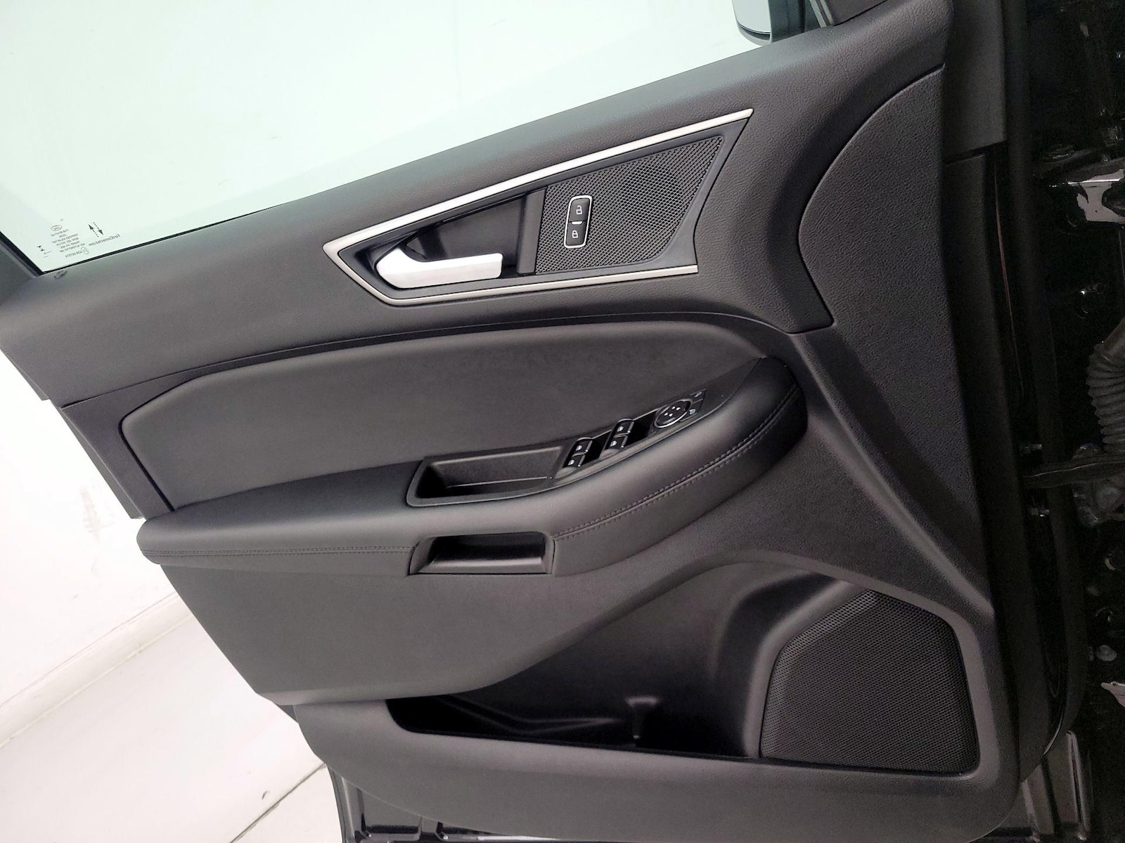 2024 Ford Edge SEL - Photo 13