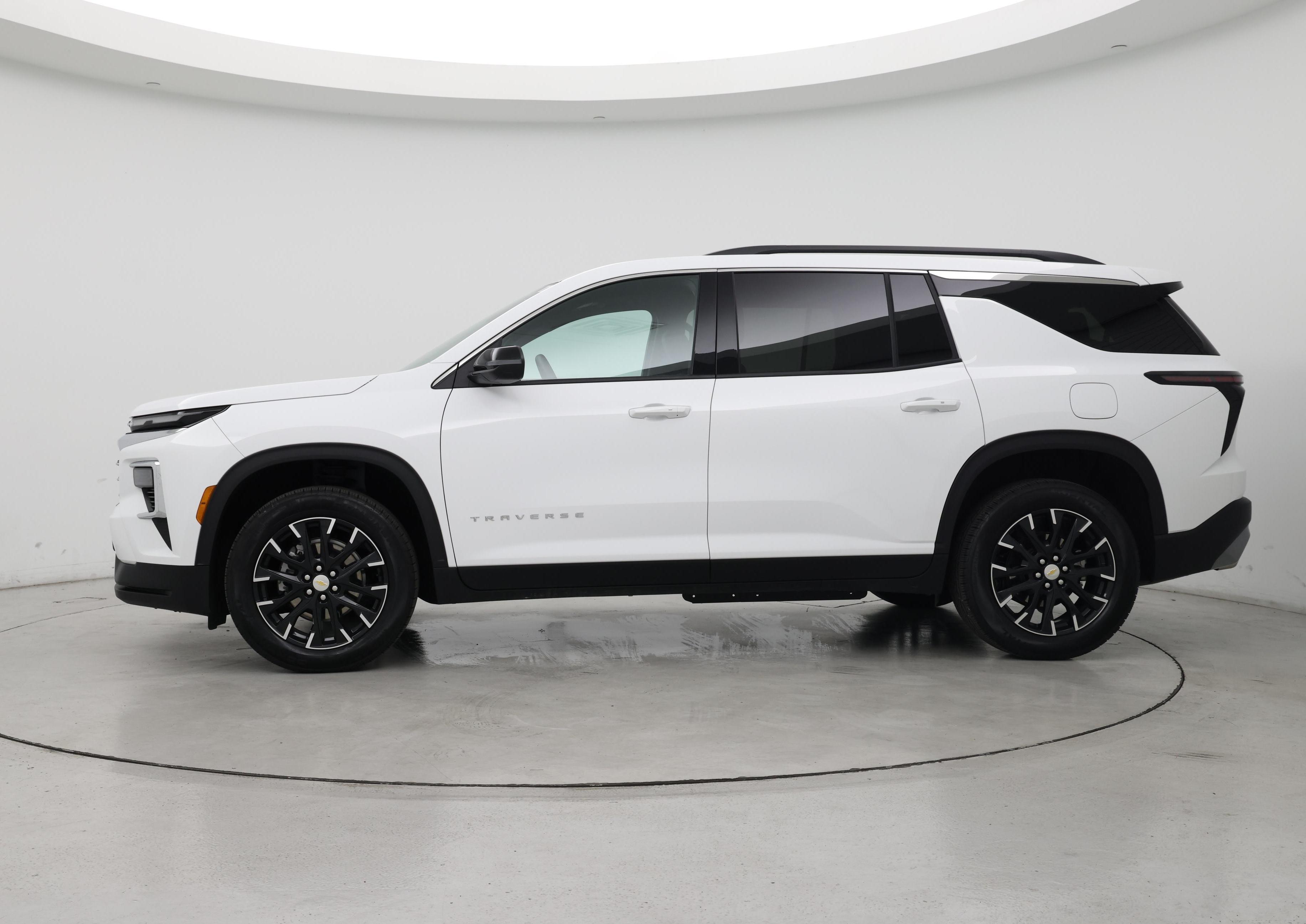 Thumbnail: 2026 Chevrolet Traverse - 3