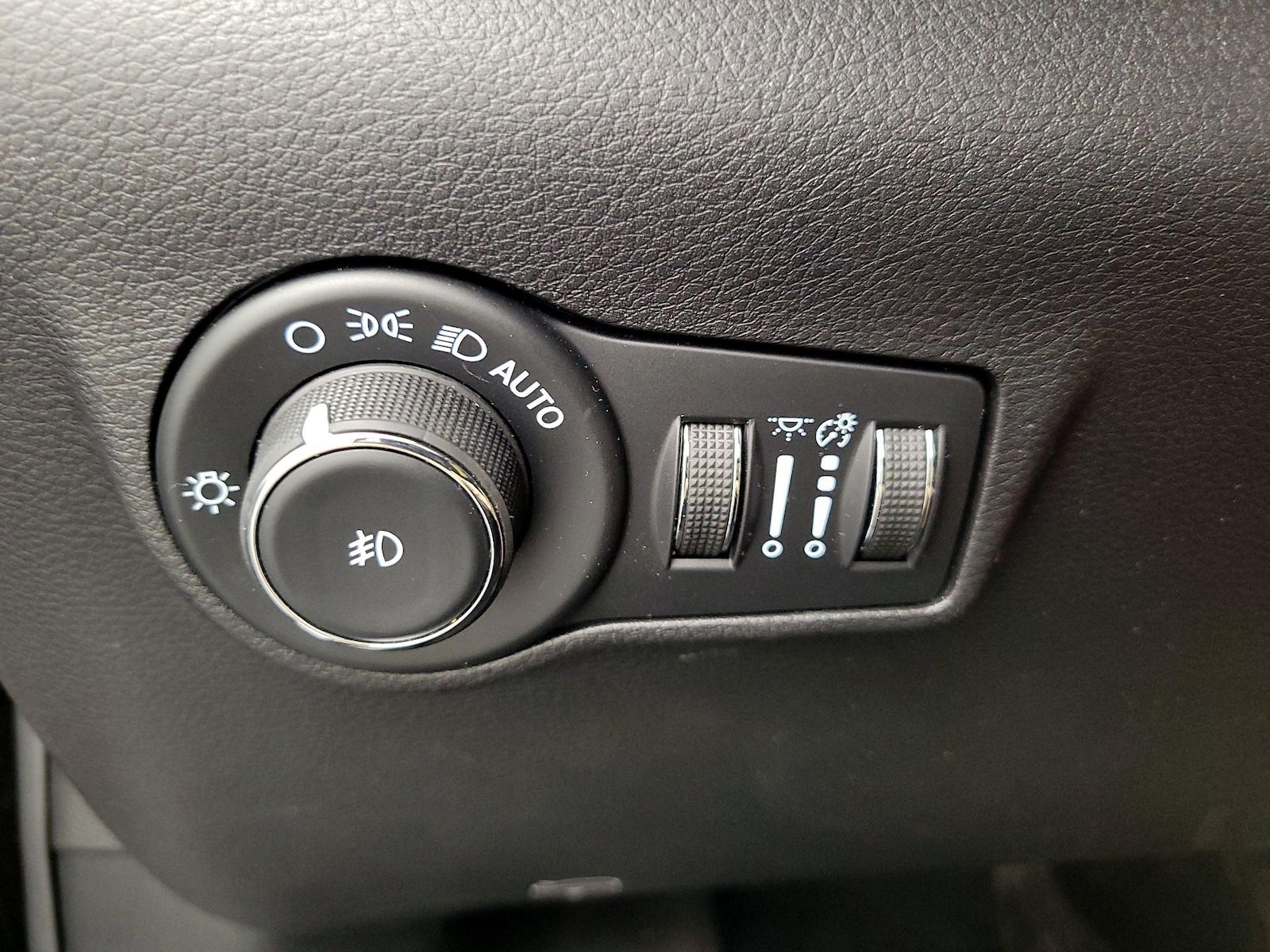 2023 Jeep Compass Limited - Photo 14