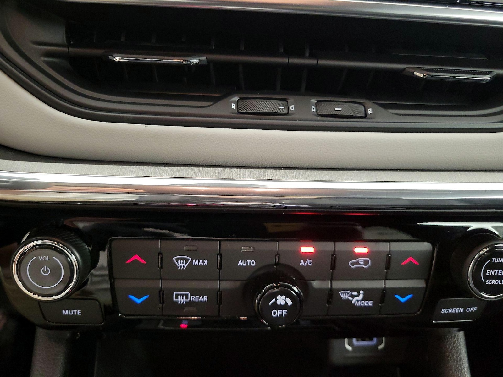 2023 Jeep Compass Limited - Photo 17