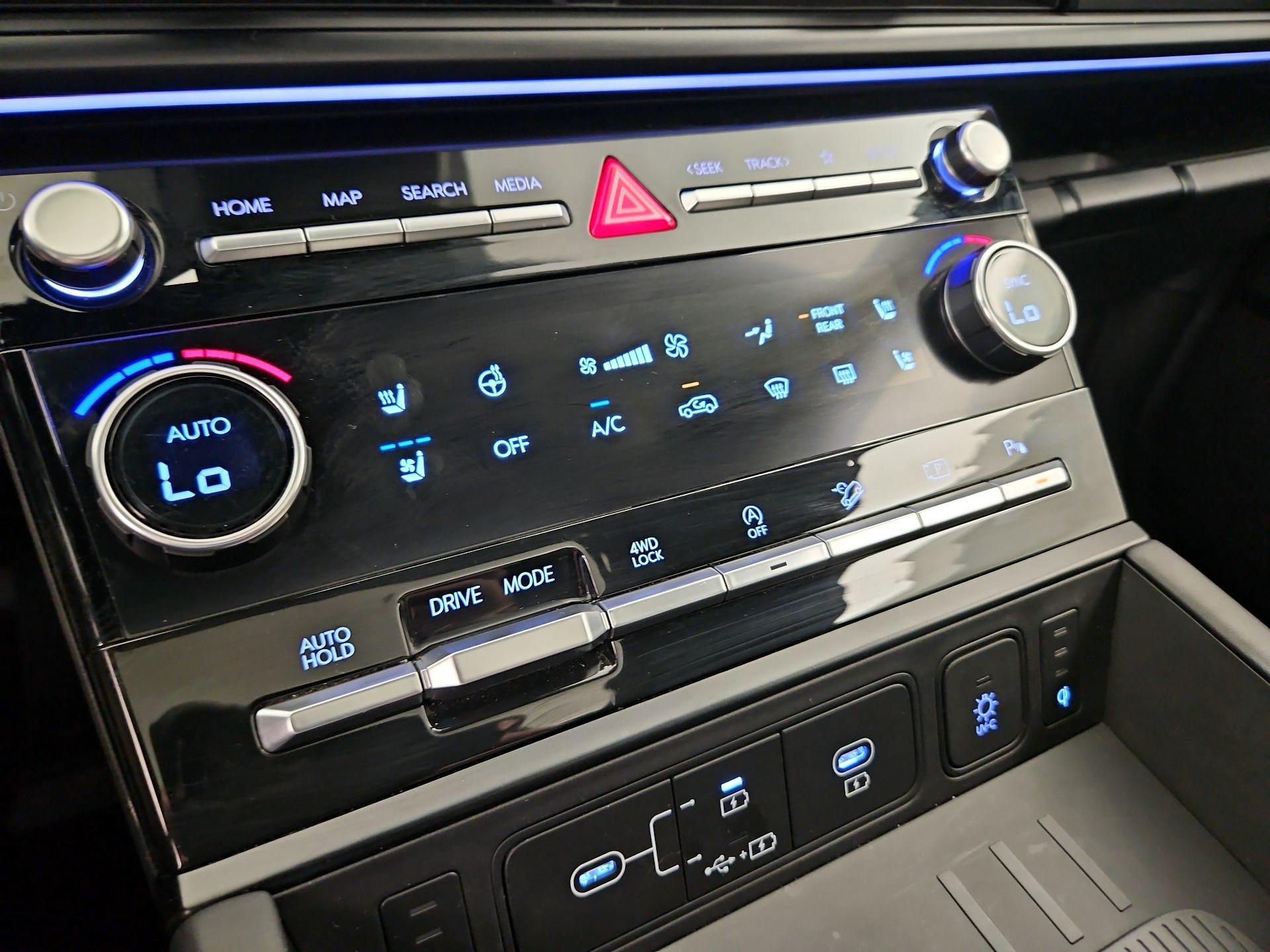 Thumbnail: 2024 Hyundai Santa Fe - 17