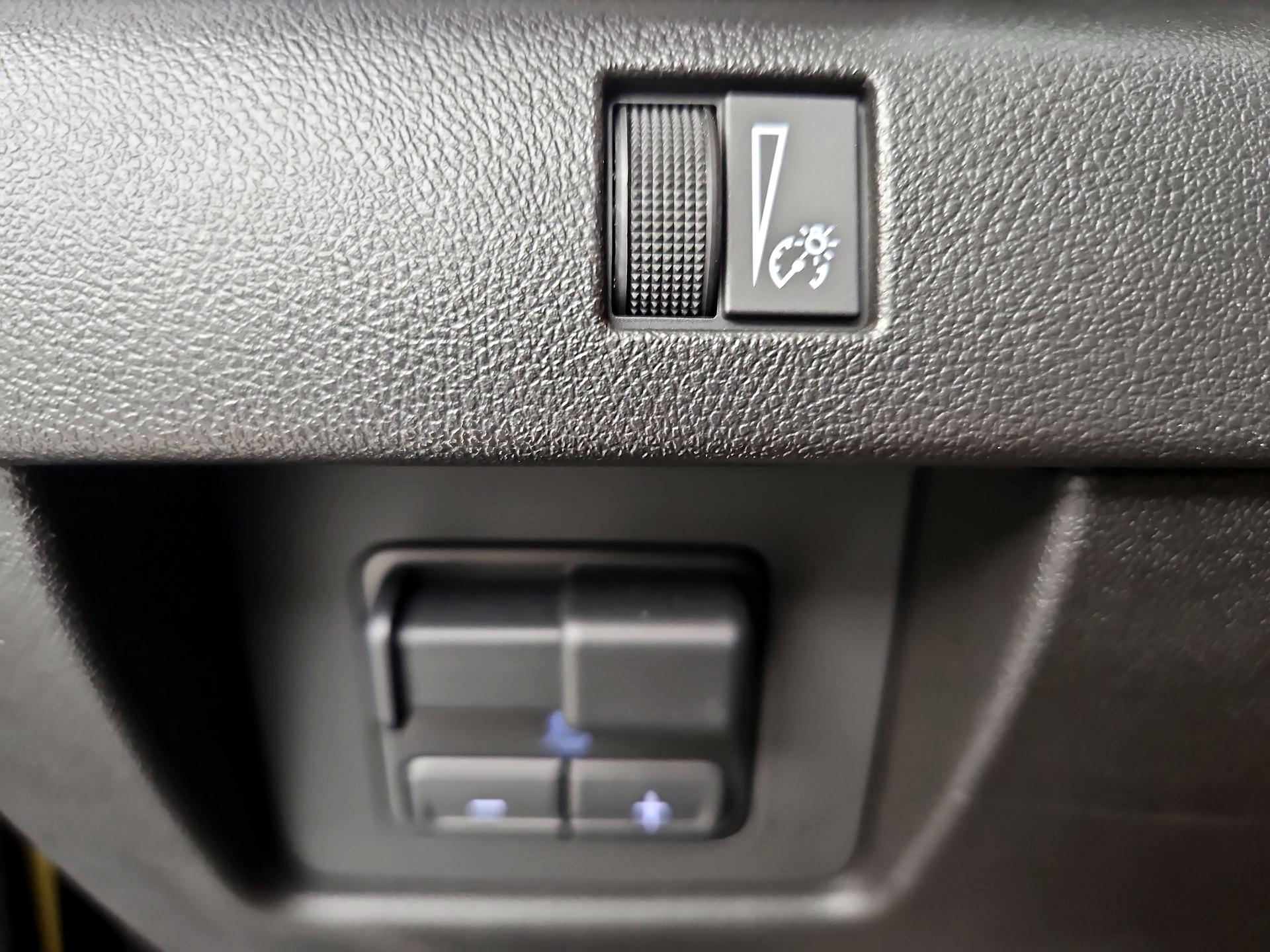 Thumbnail: 2024 GMC Canyon - 13