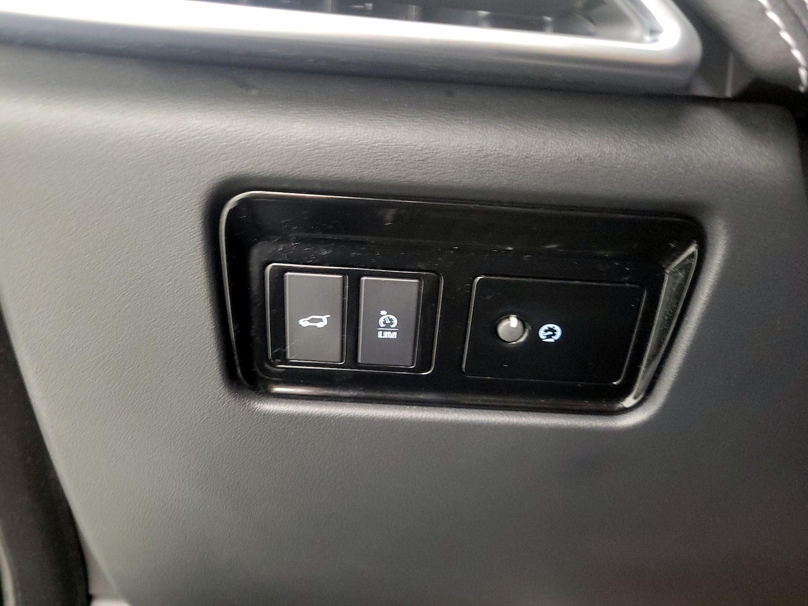 2019 Jaguar F-Pace S - Photo 14