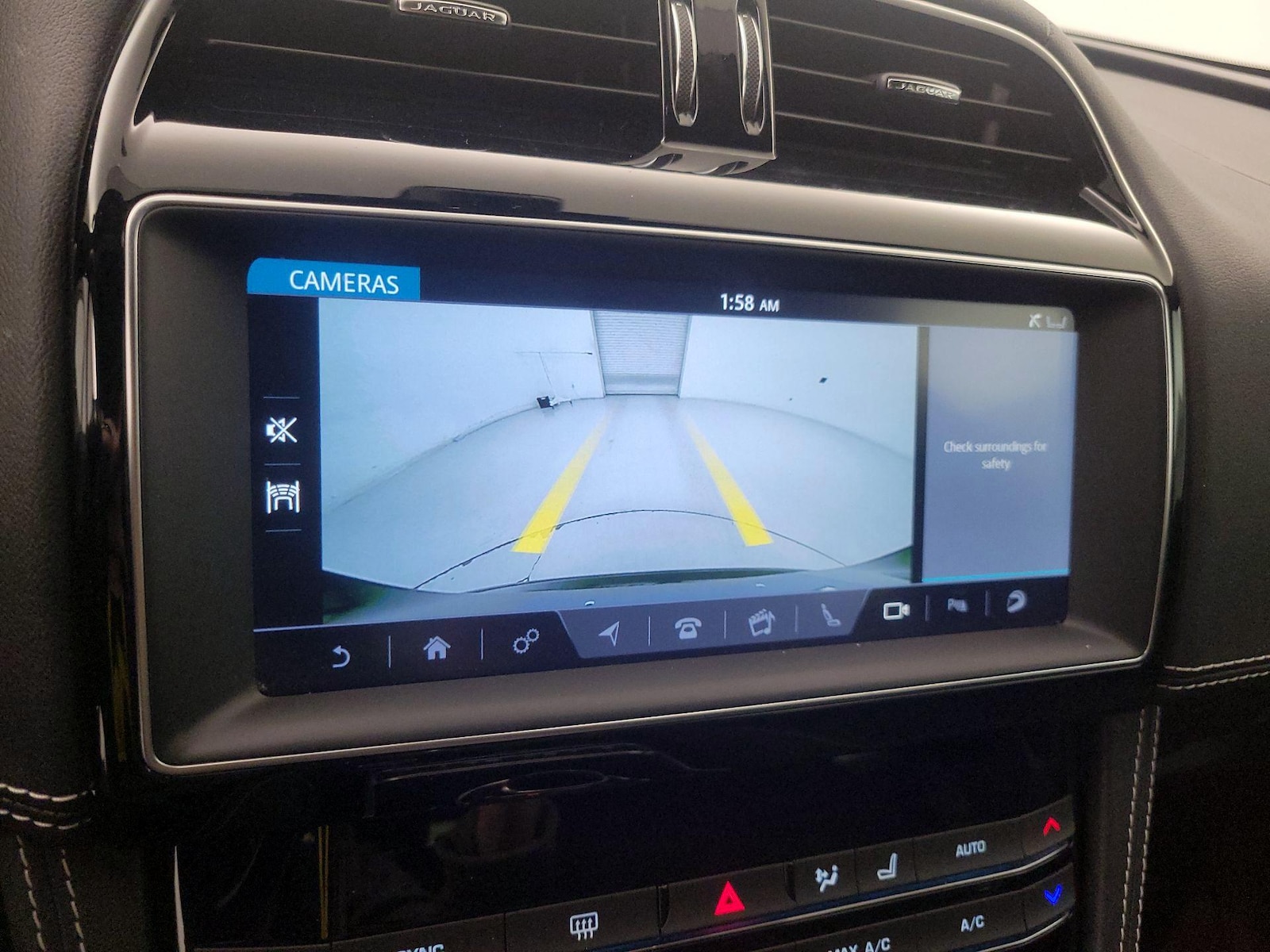 2019 Jaguar F-Pace S - Photo 16