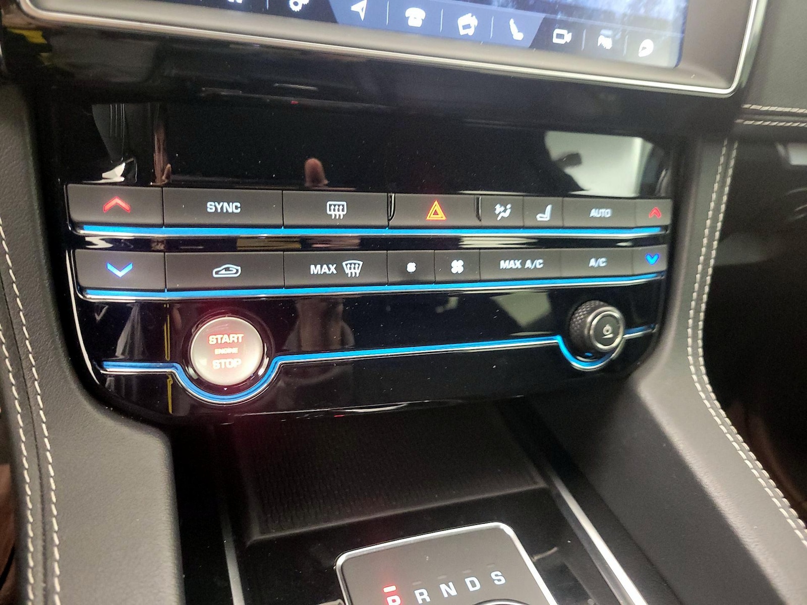 2019 Jaguar F-Pace S - Photo 18