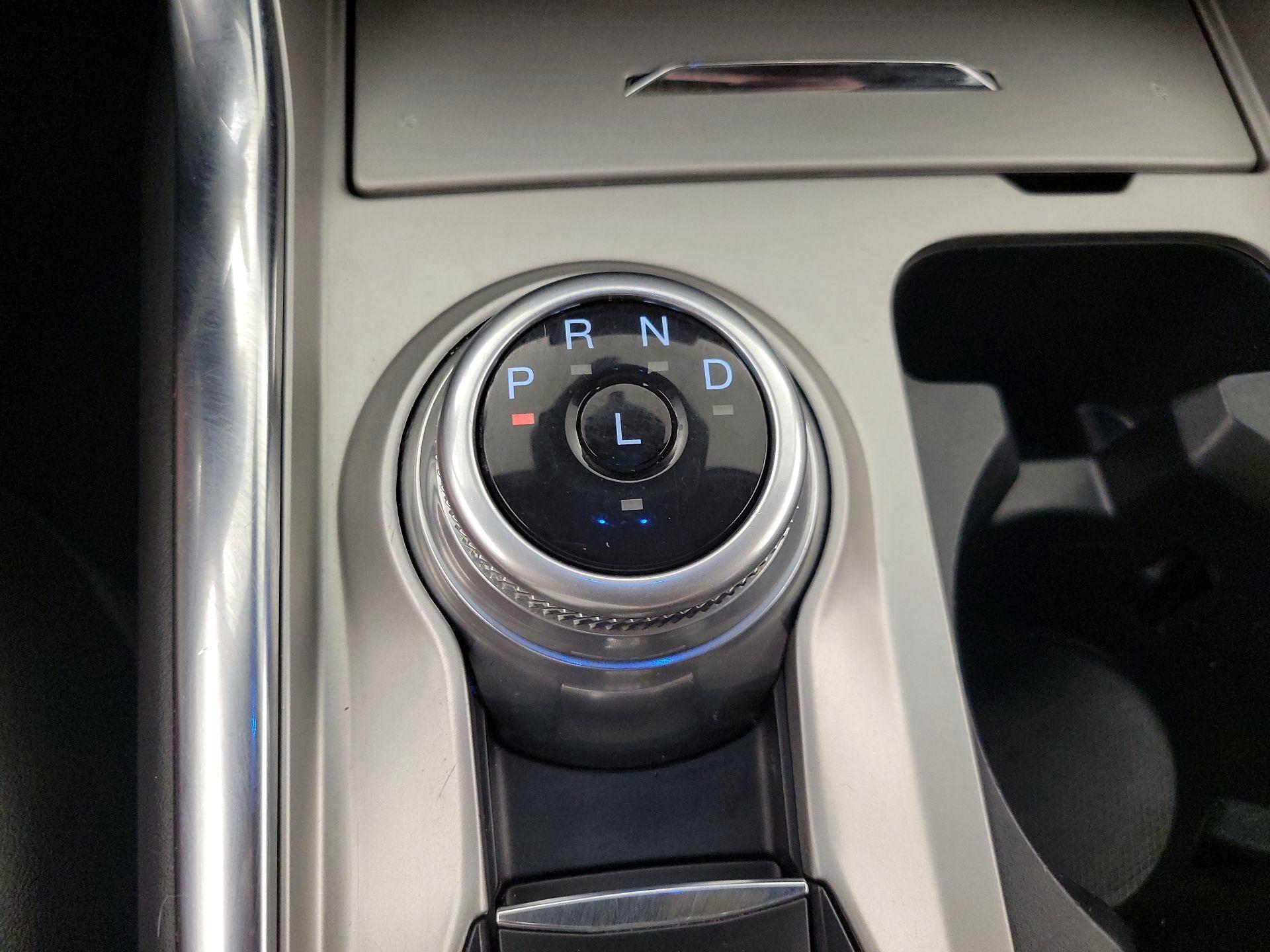 Thumbnail: 2022 Ford Explorer - 18
