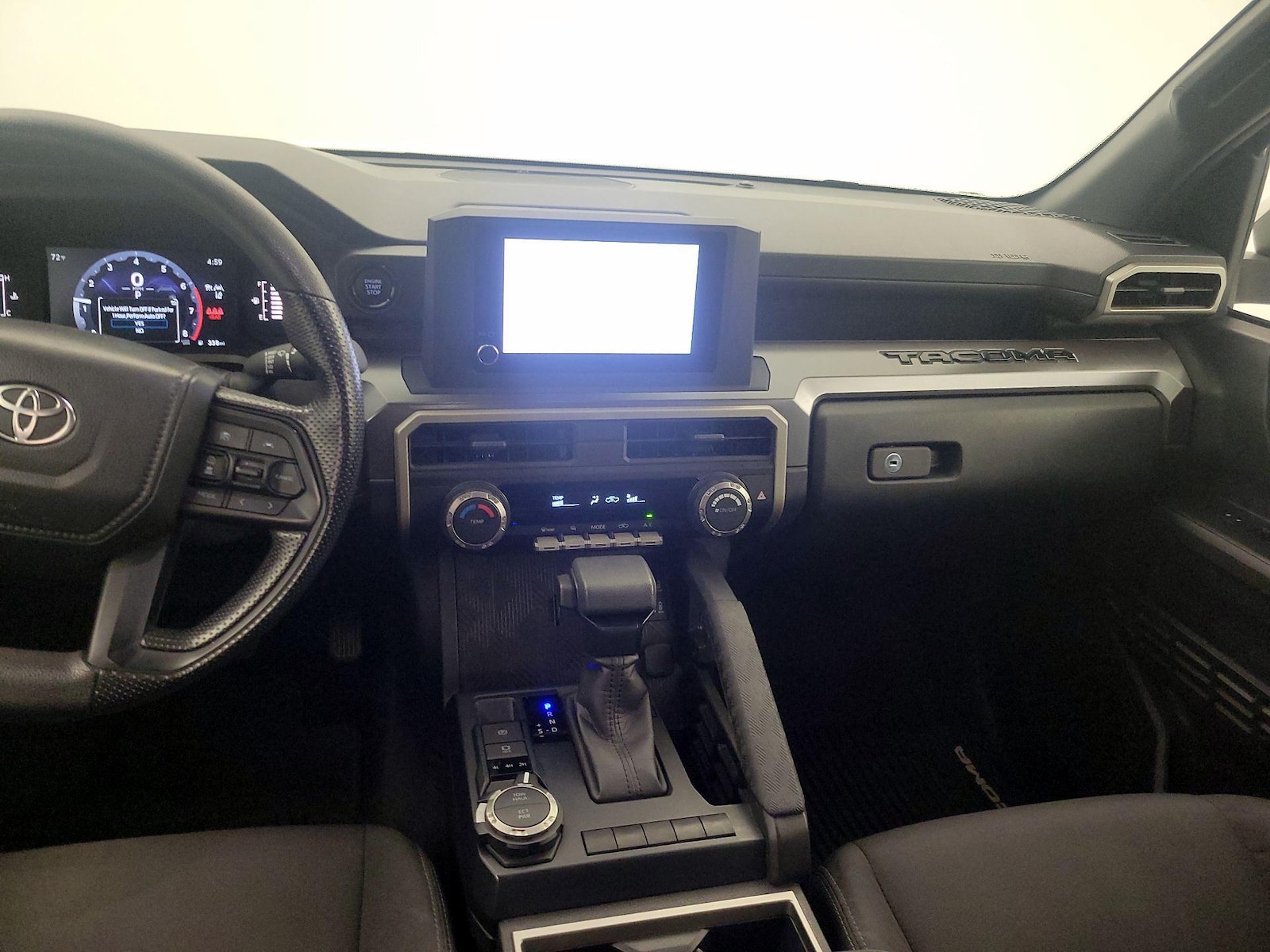 2025 Toyota Tacoma SR5 - Photo 10