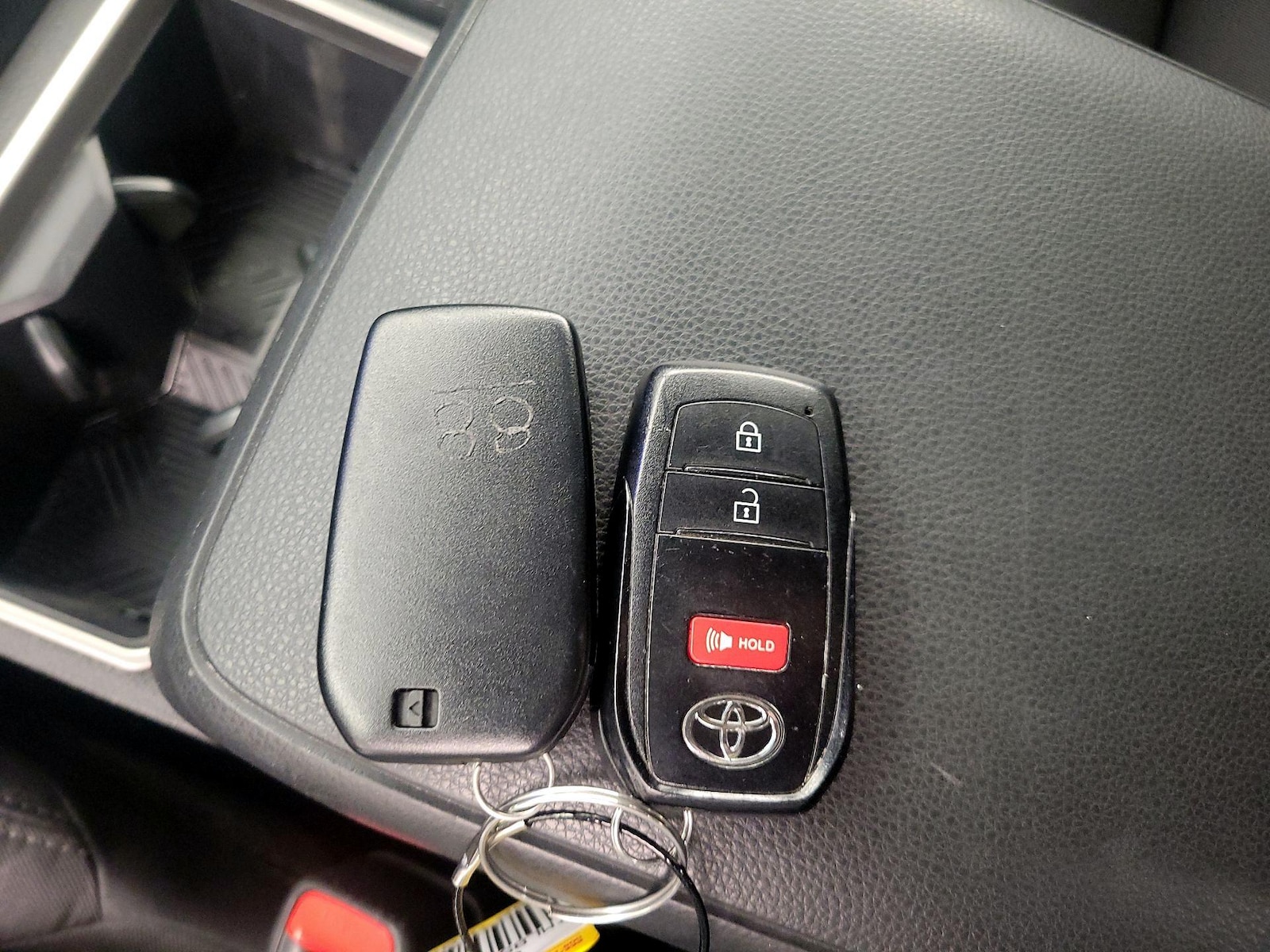 2025 Toyota Tacoma SR5 - Photo 23